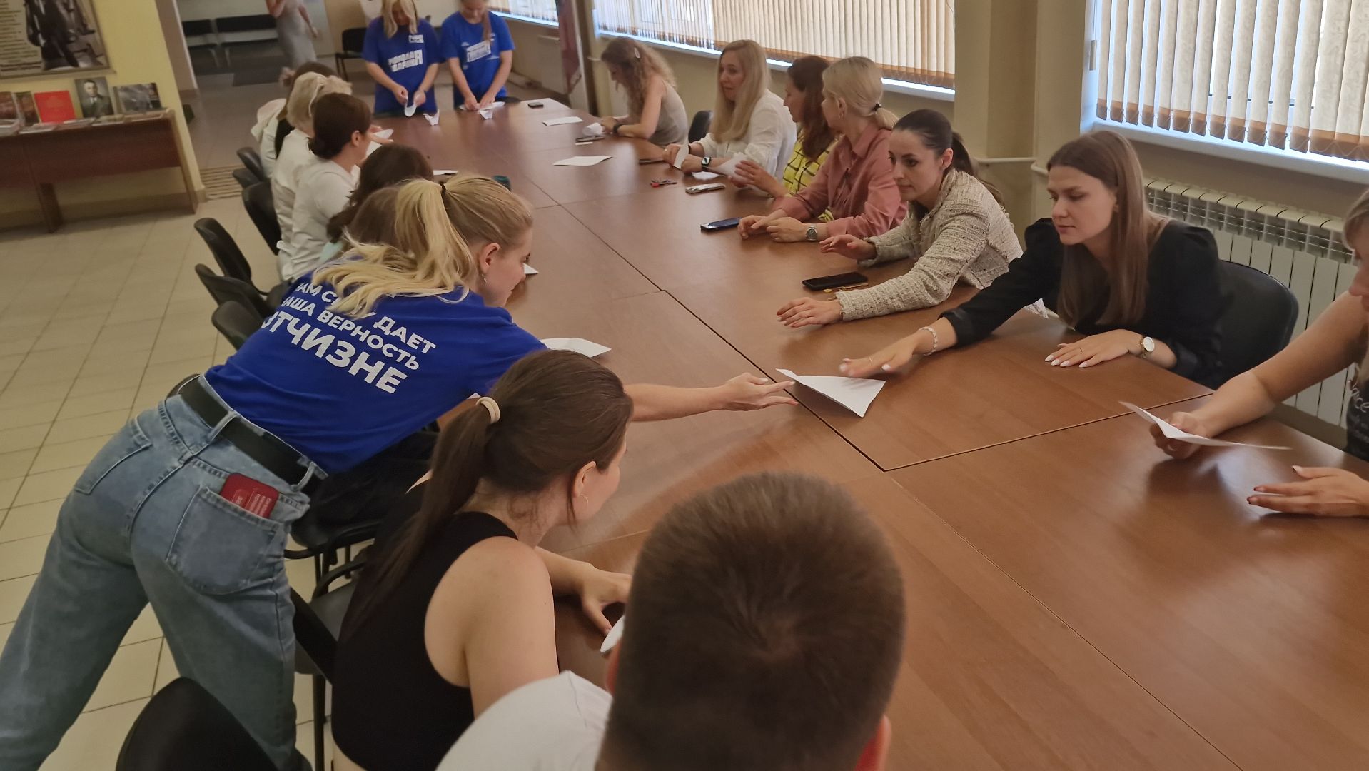 серпухов, площадь славы, бумажные журавли, серпуховские молодогвардейцы,