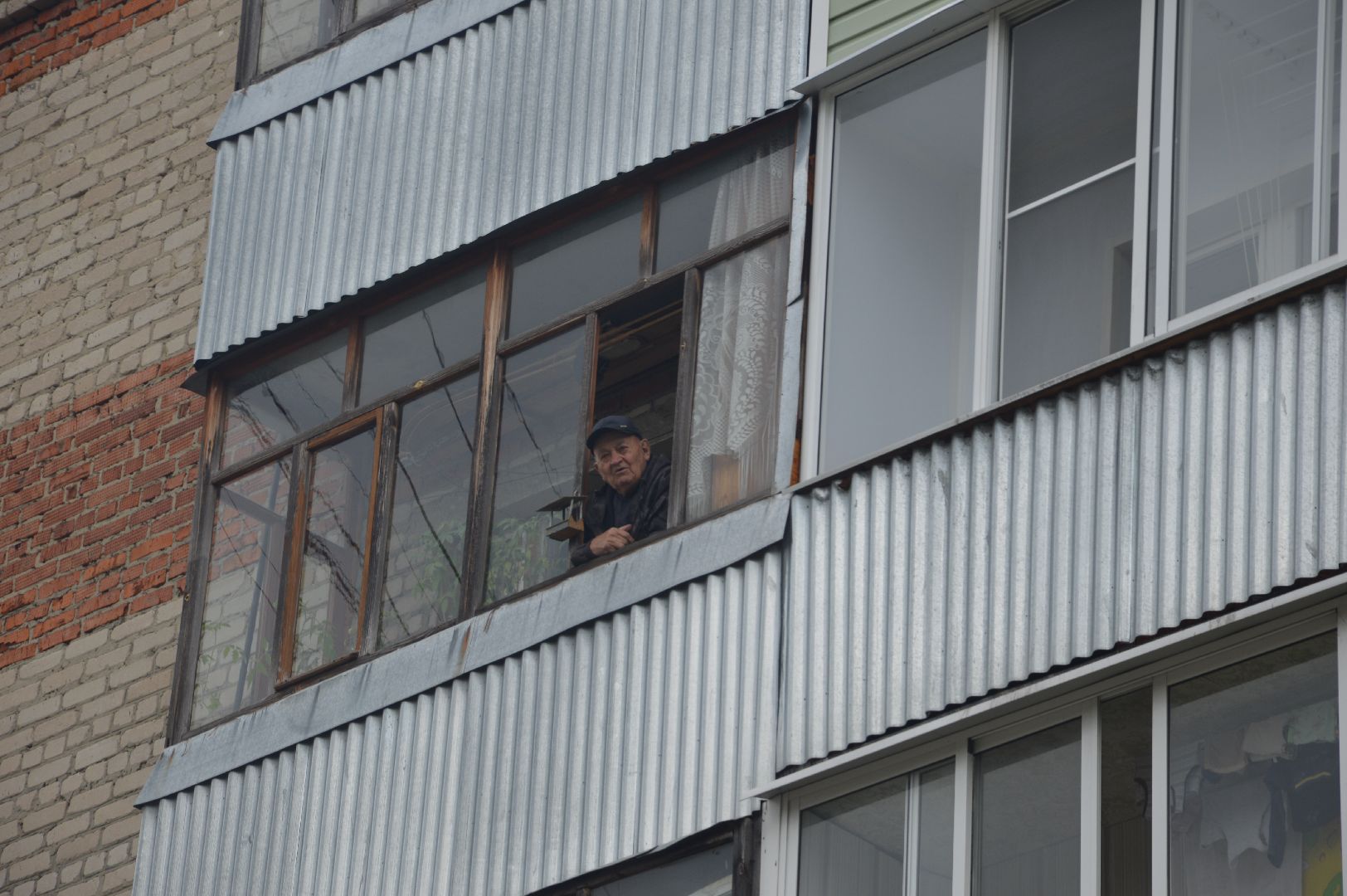 Шатура, чествование ветеранов ВОВ, концерт под окнами.