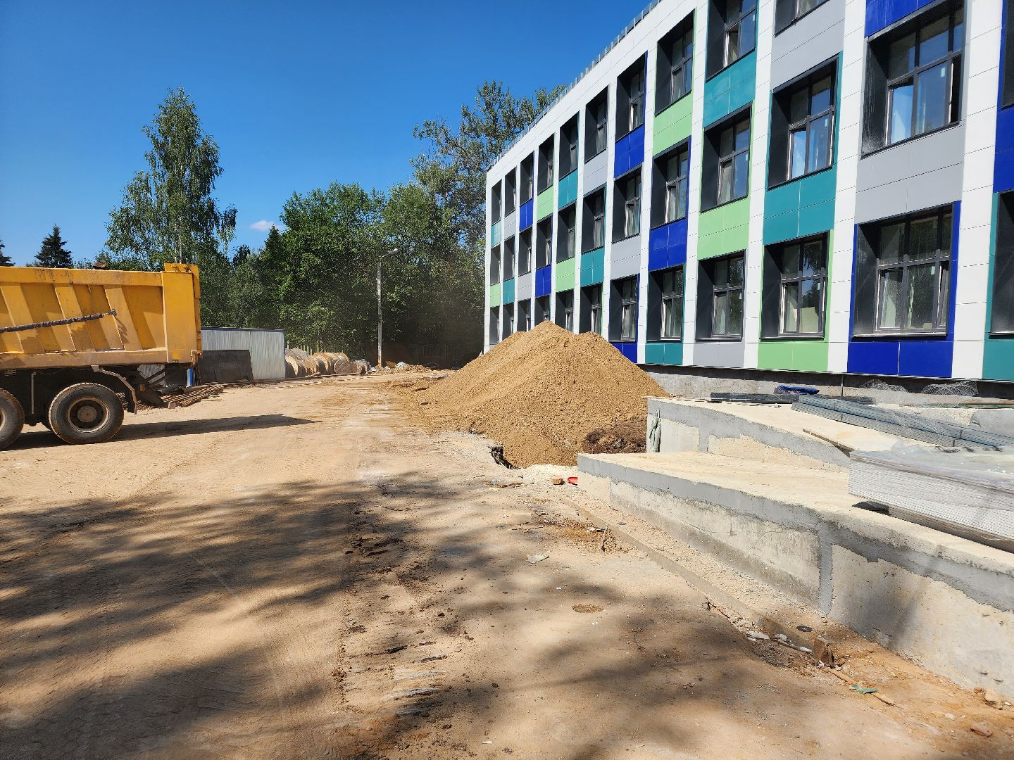 школа 8 пересвет, капитальный  ремонт, средняя школа 8, 1 сентября, замена инженерных сетей, замена кровли, утепление фасада, спортплощадка,