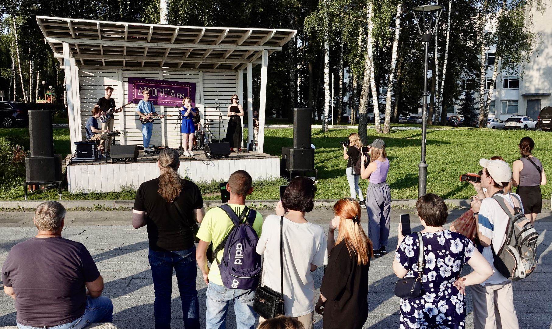 музыка, творчество , сергиево-посадский городской округ, сергиев посад, пешеходная зона , дорога к храму, атмосфера фм , культура , молодежь ,