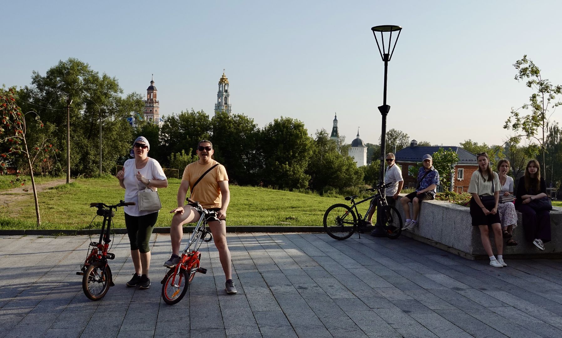 музыка, творчество , сергиево-посадский городской округ, сергиев посад, пешеходная зона , дорога к храму, атмосфера фм , культура , молодежь ,