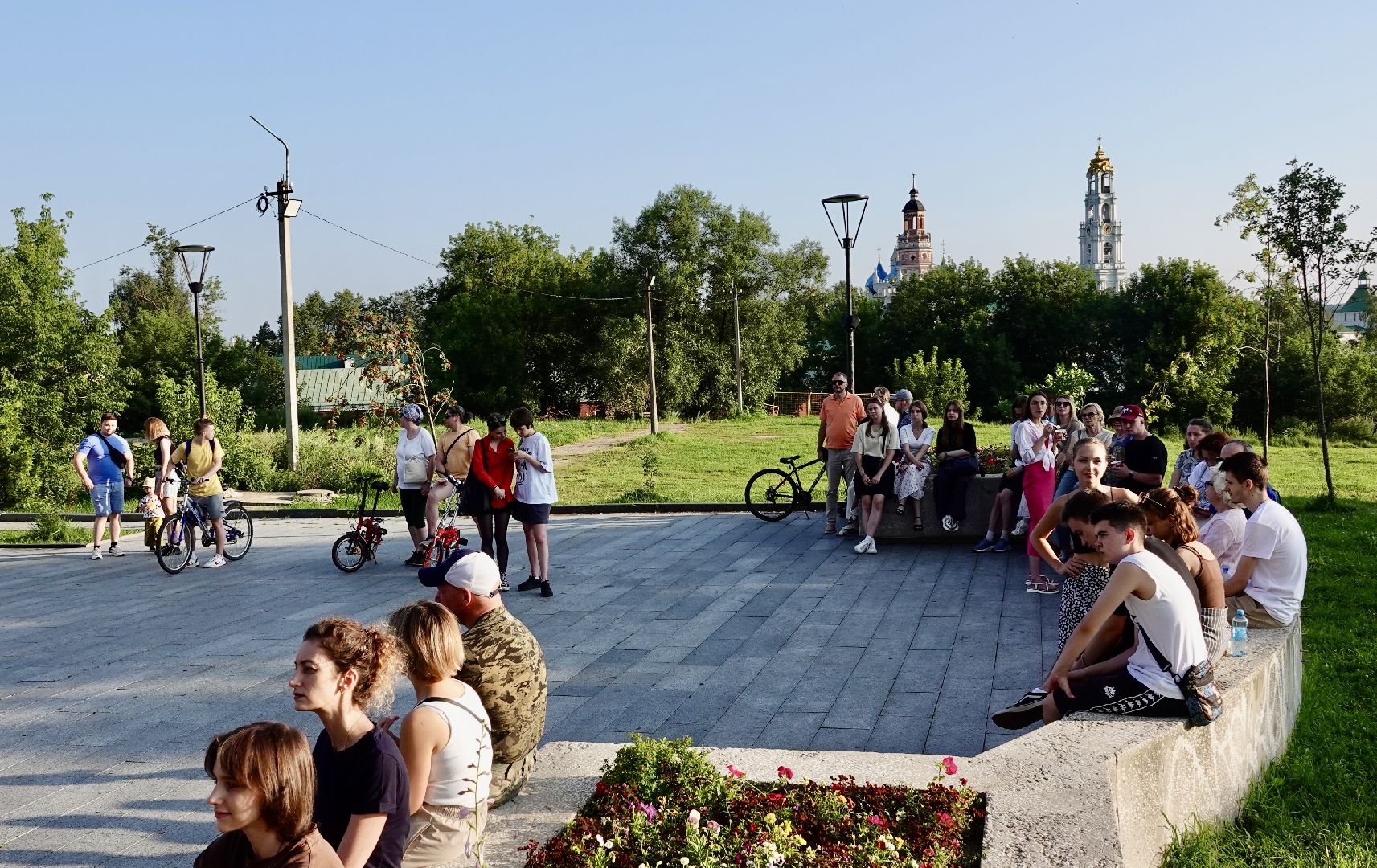 музыка, творчество , сергиево-посадский городской округ, сергиев посад, пешеходная зона , дорога к храму, атмосфера фм , культура , молодежь ,