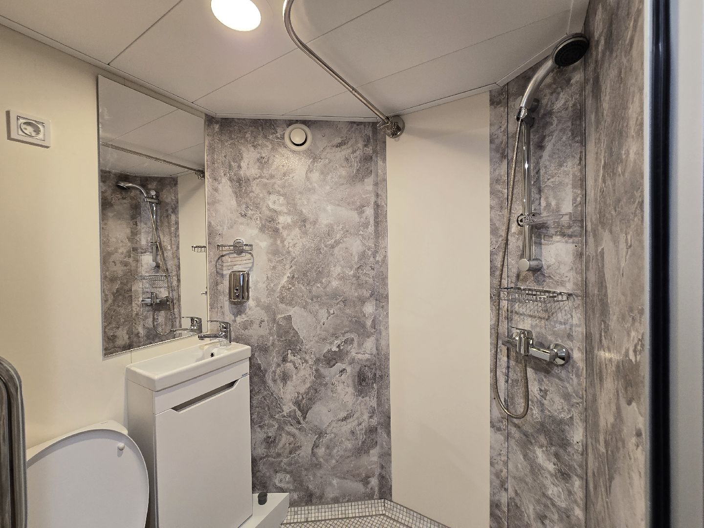 Коломна, порт коломна,теплоход, плавучий госпиталь,