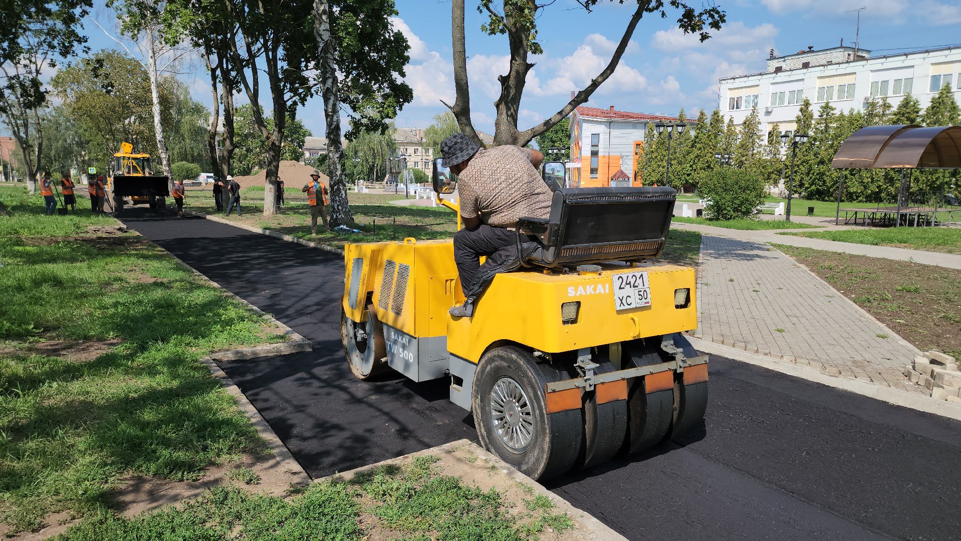 кашира, благоустройство, тротуар, асфальтирование, пешеходная зона, сквер, ремонт теплотрассы,