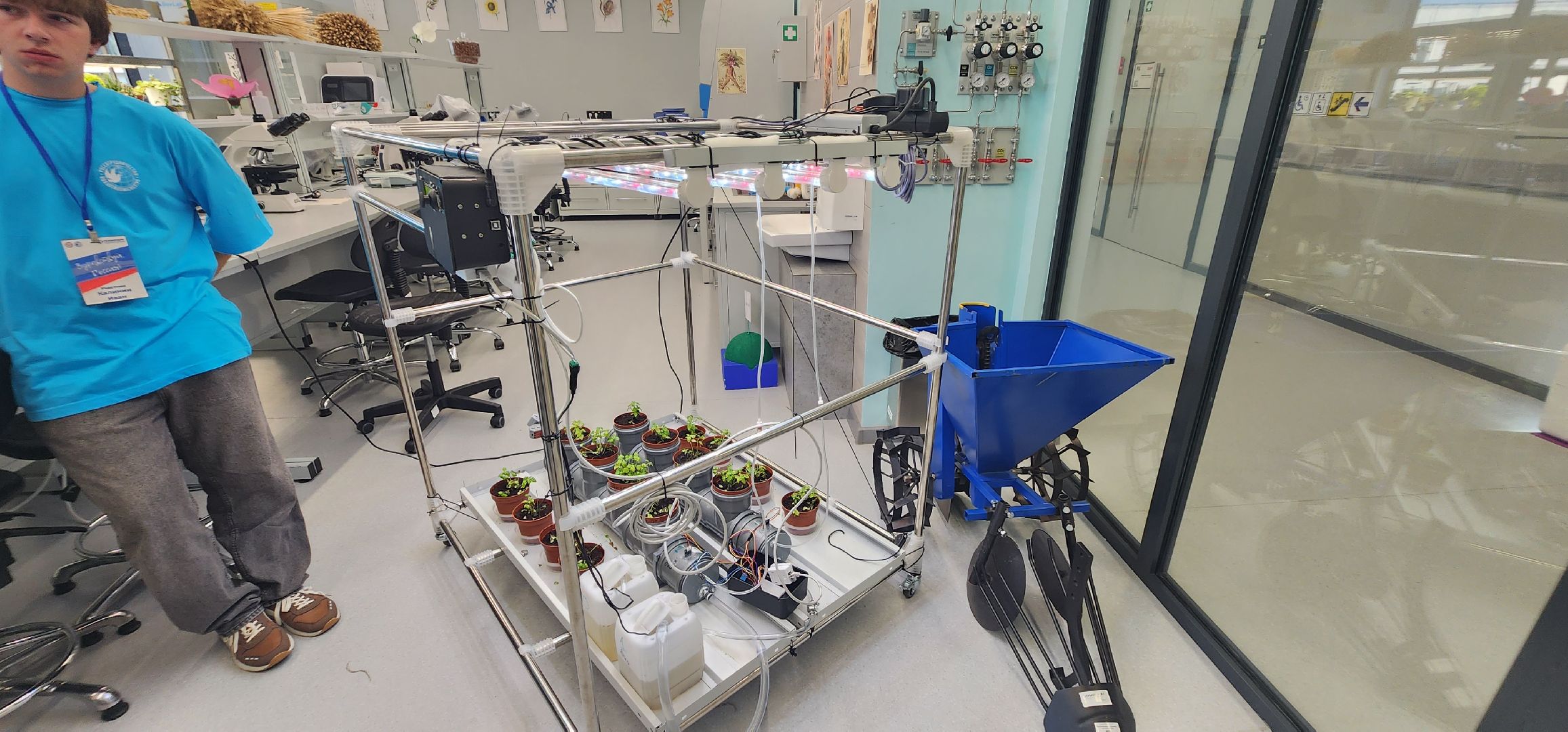 долгопрудный, технопарк физтех-лицея, международная смена, агротехнологии, гидропонная установка, микроклональное размножение растений,растения из пробирки,