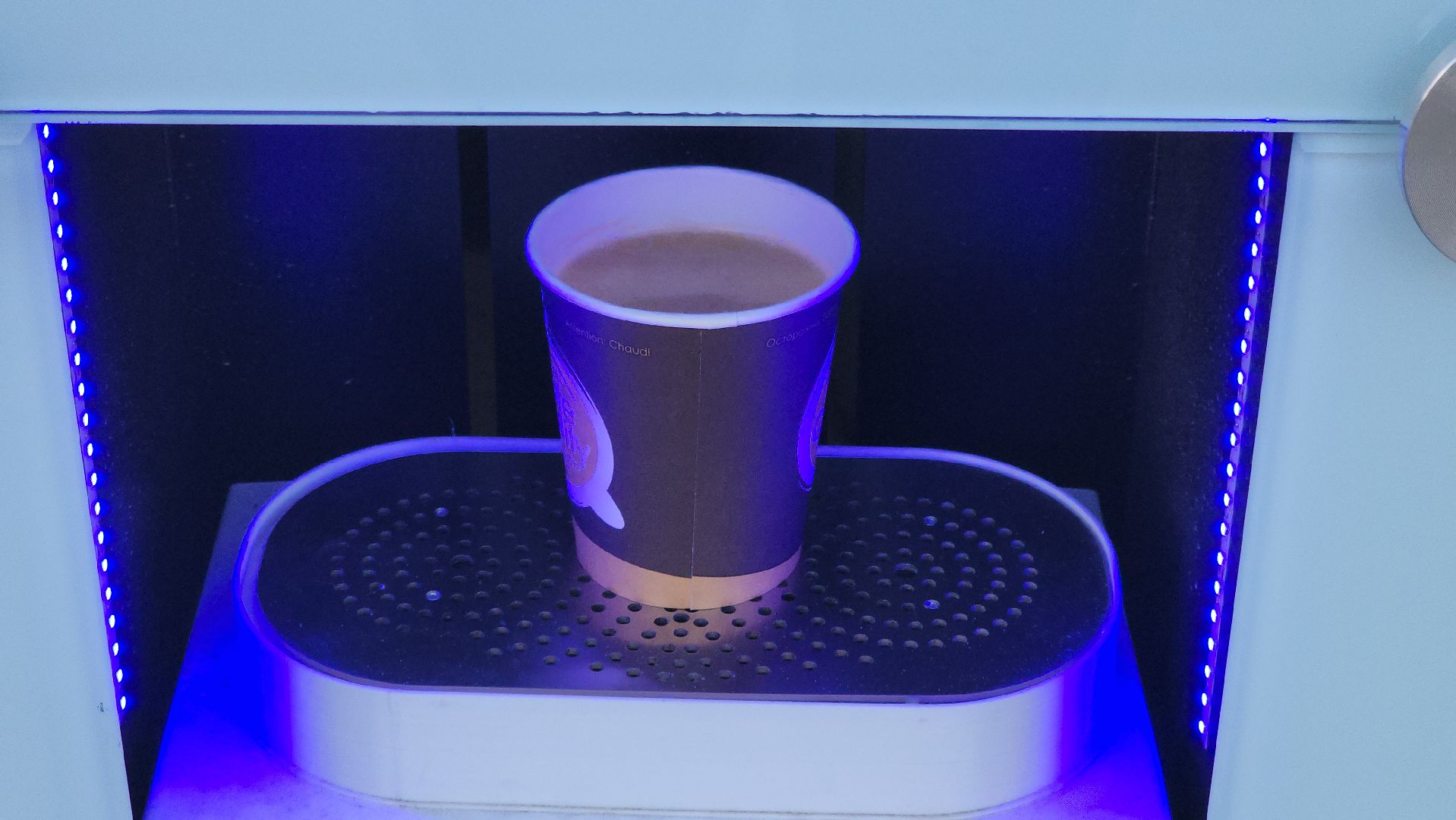 долгопрудный, центральный парк, робокафе, роботы, робот-бариста, фудкорт, дети,