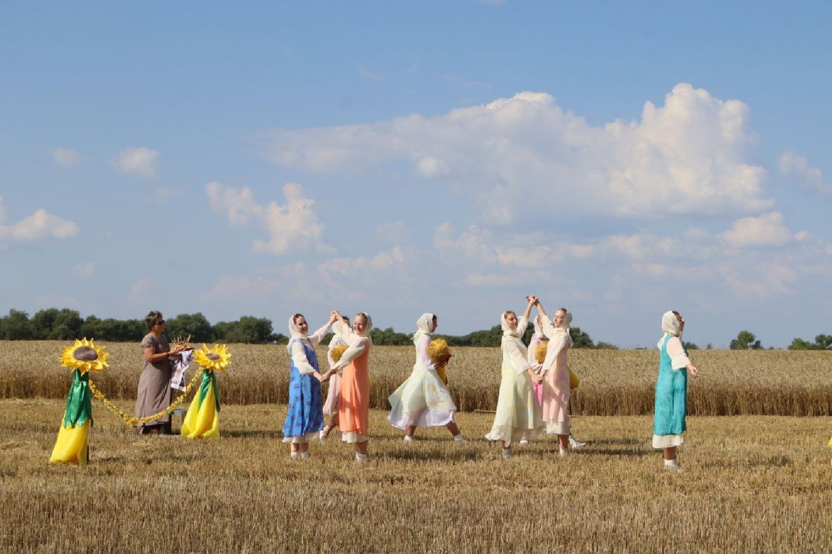 праздник первого снопа,  серебряные пруды, Якимовка, Уборочная 2025,