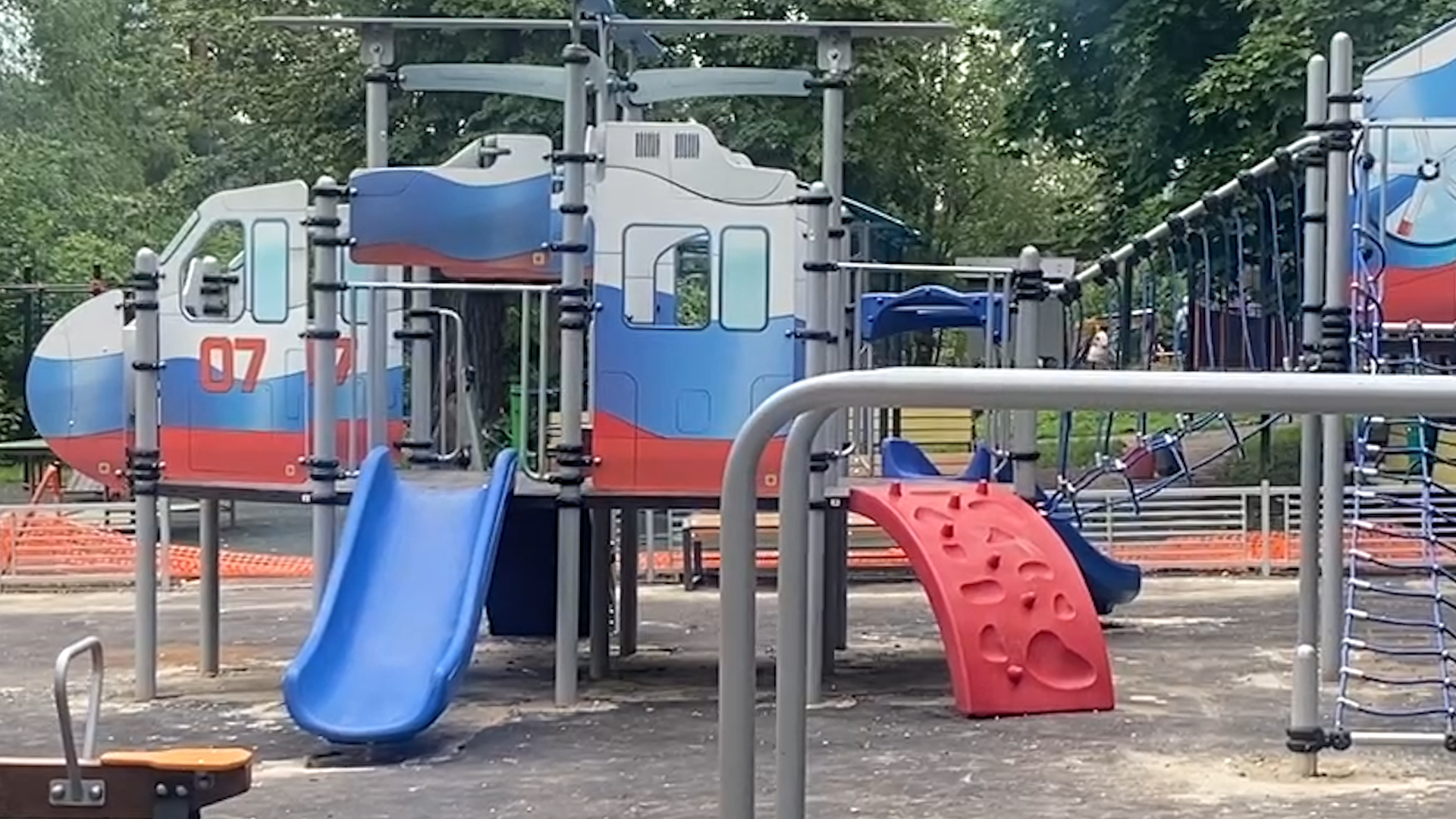 дип, власиха цветной бульвар, новая детская площадка, модернизация дип, губернаторская программа,