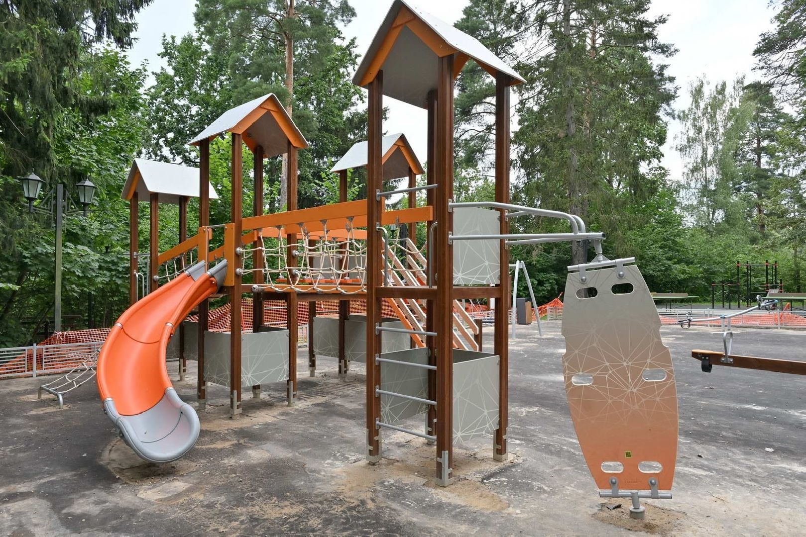 дип, власиха цветной бульвар, новая детская площадка, модернизация дип, губернаторская программа,