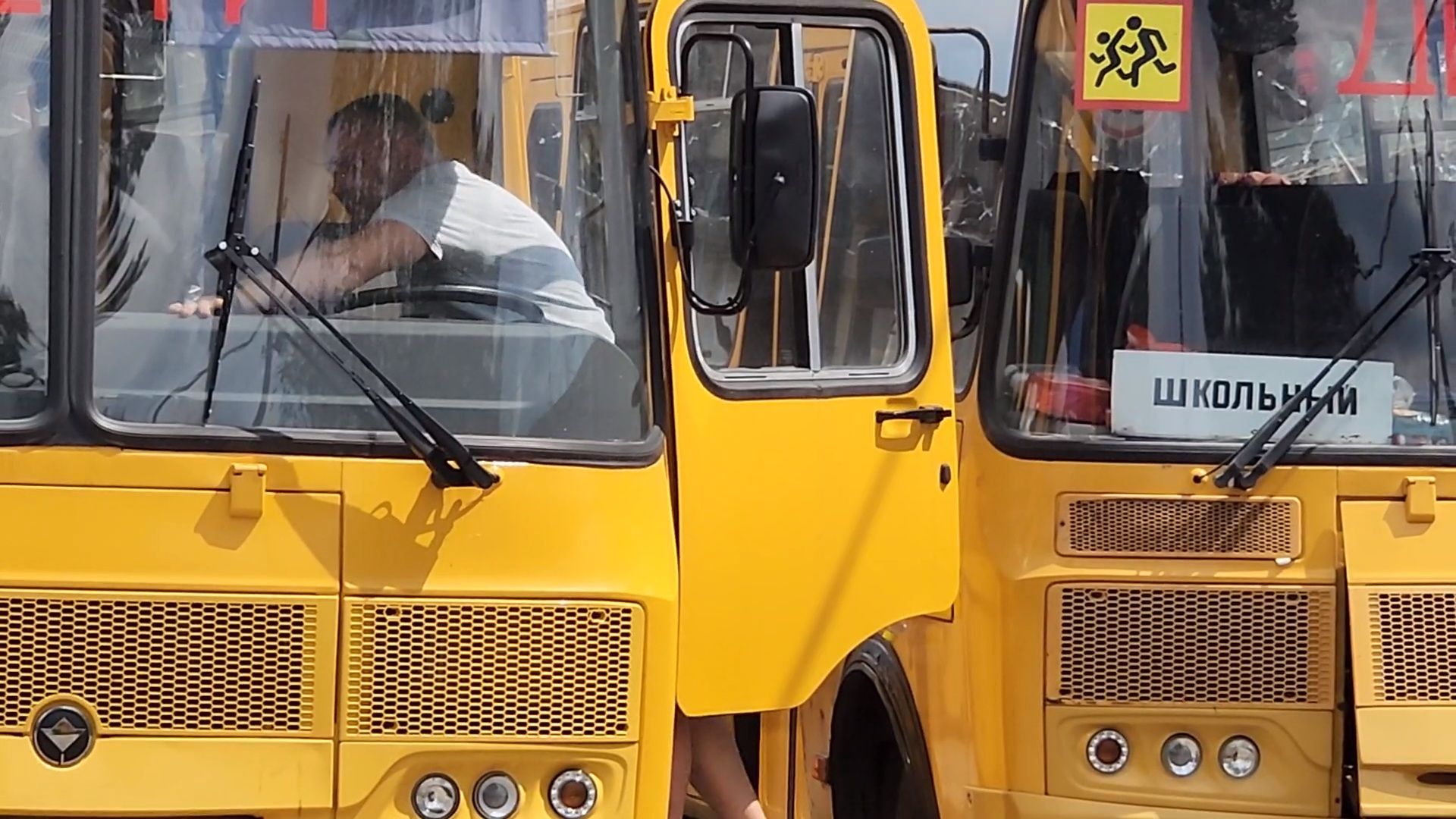 чехов, школьные автобусы, ремонт, техобслуживание, хранение, подготовка к новому учебному году, перевозка школьников, маршруты, администрация чехова, управление образования, компания автотранссервис-16,