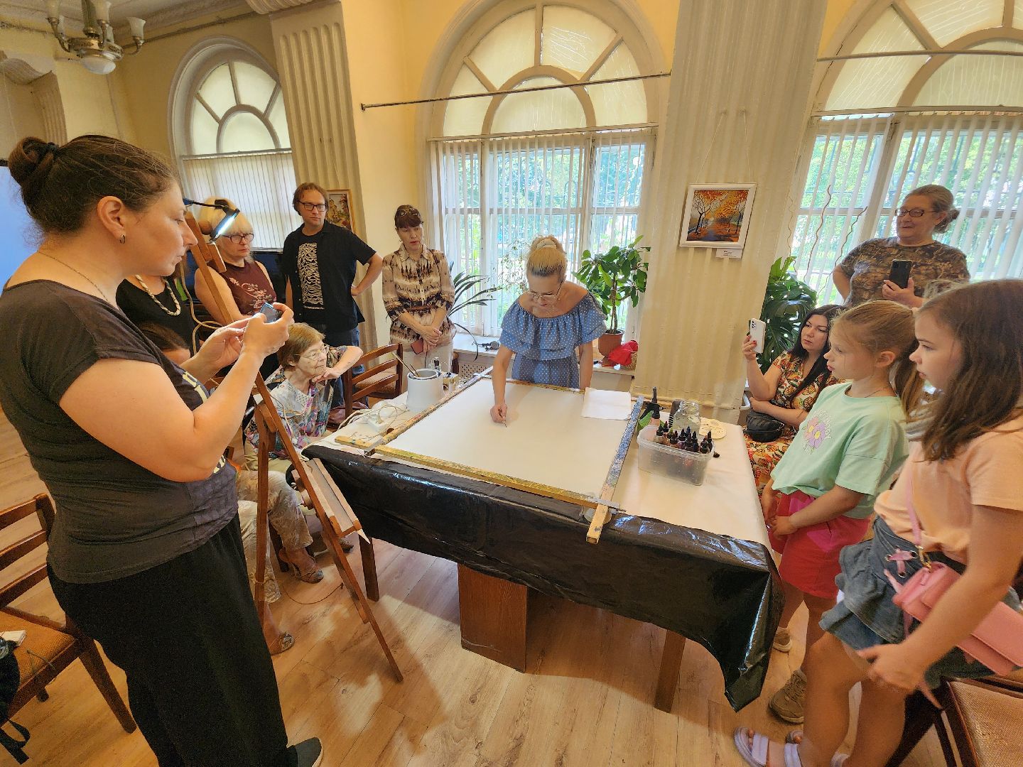 фрязино, открытие выставки, культурный центр, батик, мастер-класс,