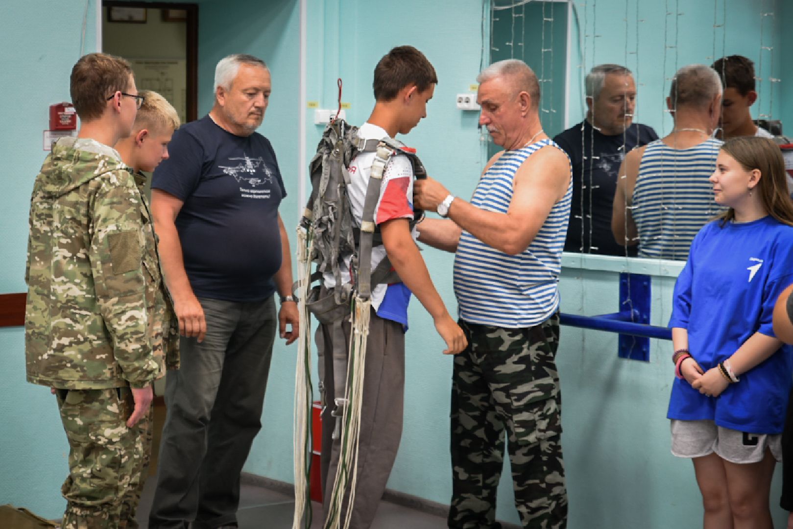 воскресенск, мастер-класс от десантников , мастер-класс по сборке парашюта,дети,