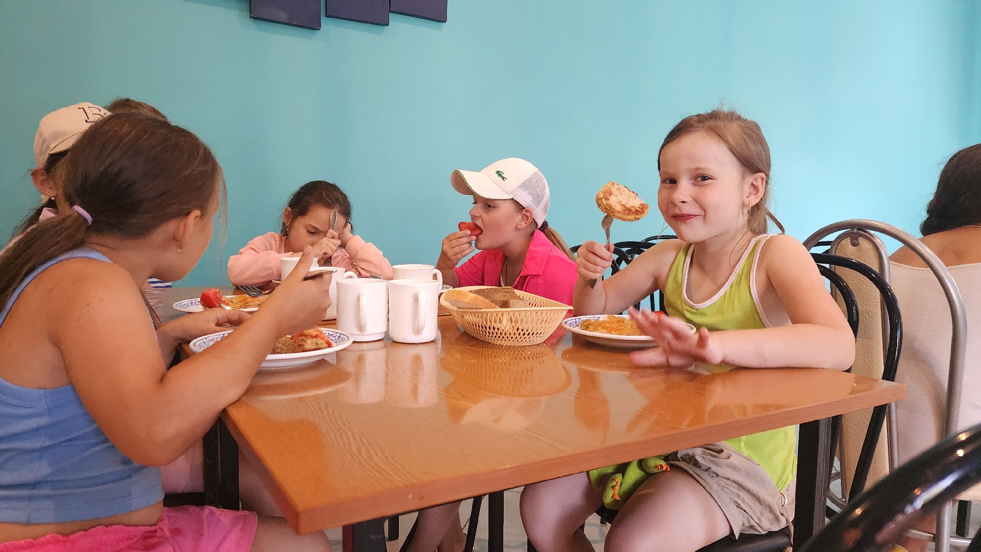 Зарайск, дол осетр,  летние каникулы, смена в лагере, отдых детей,