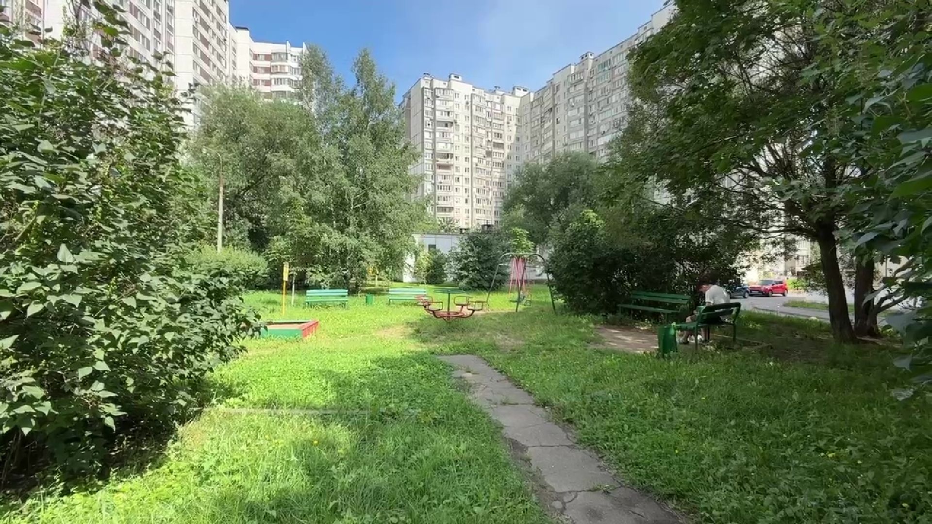 Реутов, каштановый сквер, деревья, благоустройство,