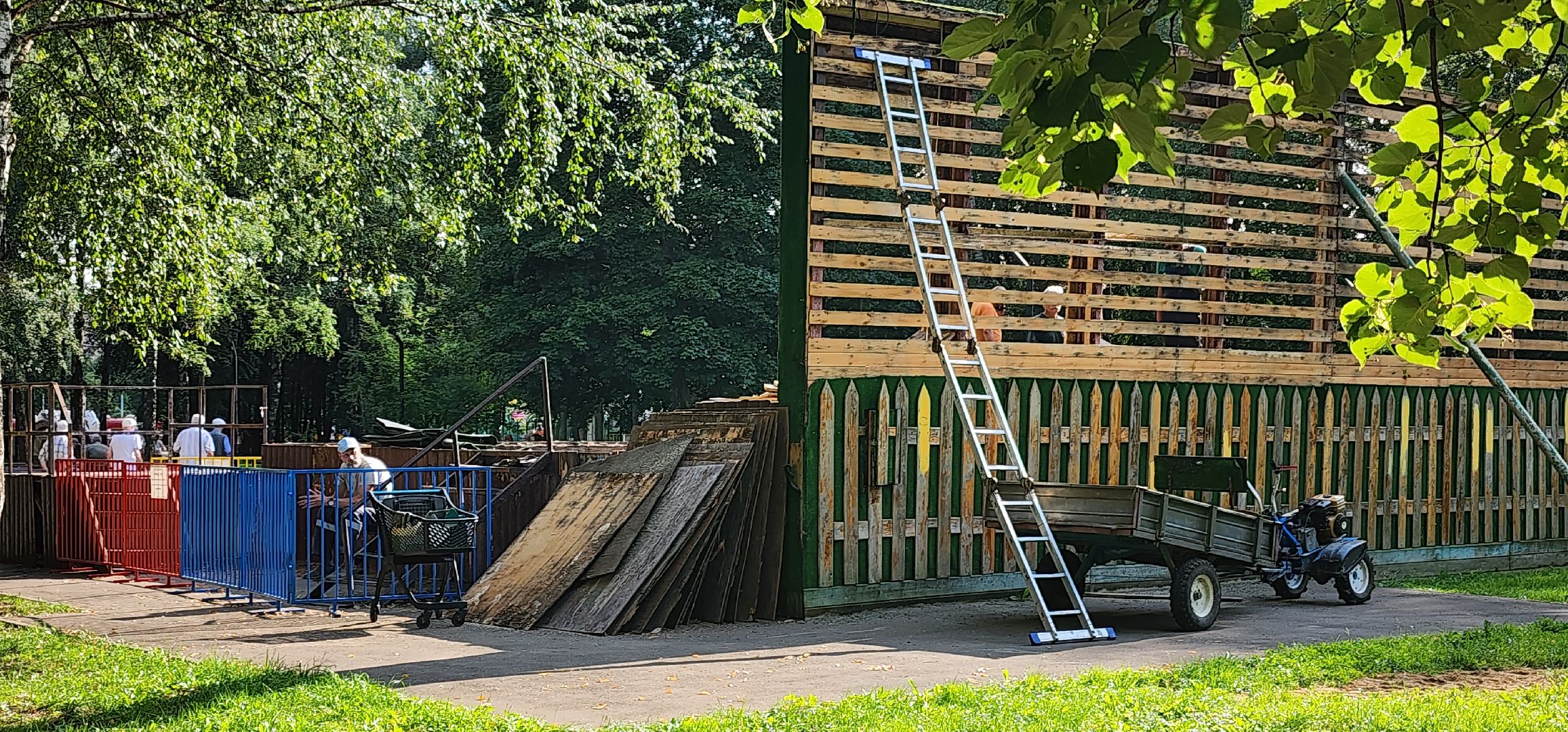 долгопрудный, центральный парк, малая эстрада, концерты, демонтаж,