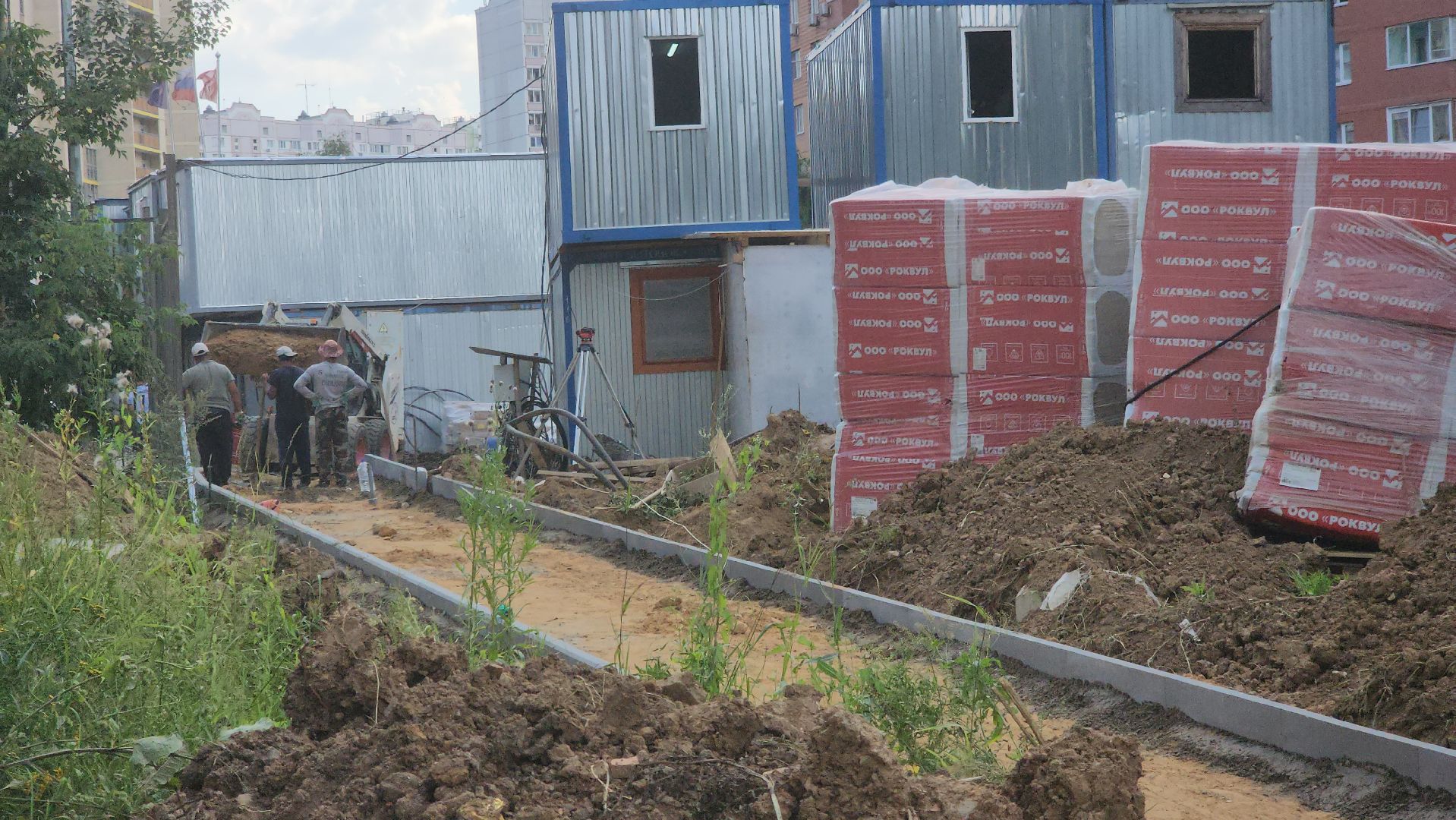 долгопрудный, школа в микрорайоне центральный, новый бульвар, дорожка, плитка, школы,