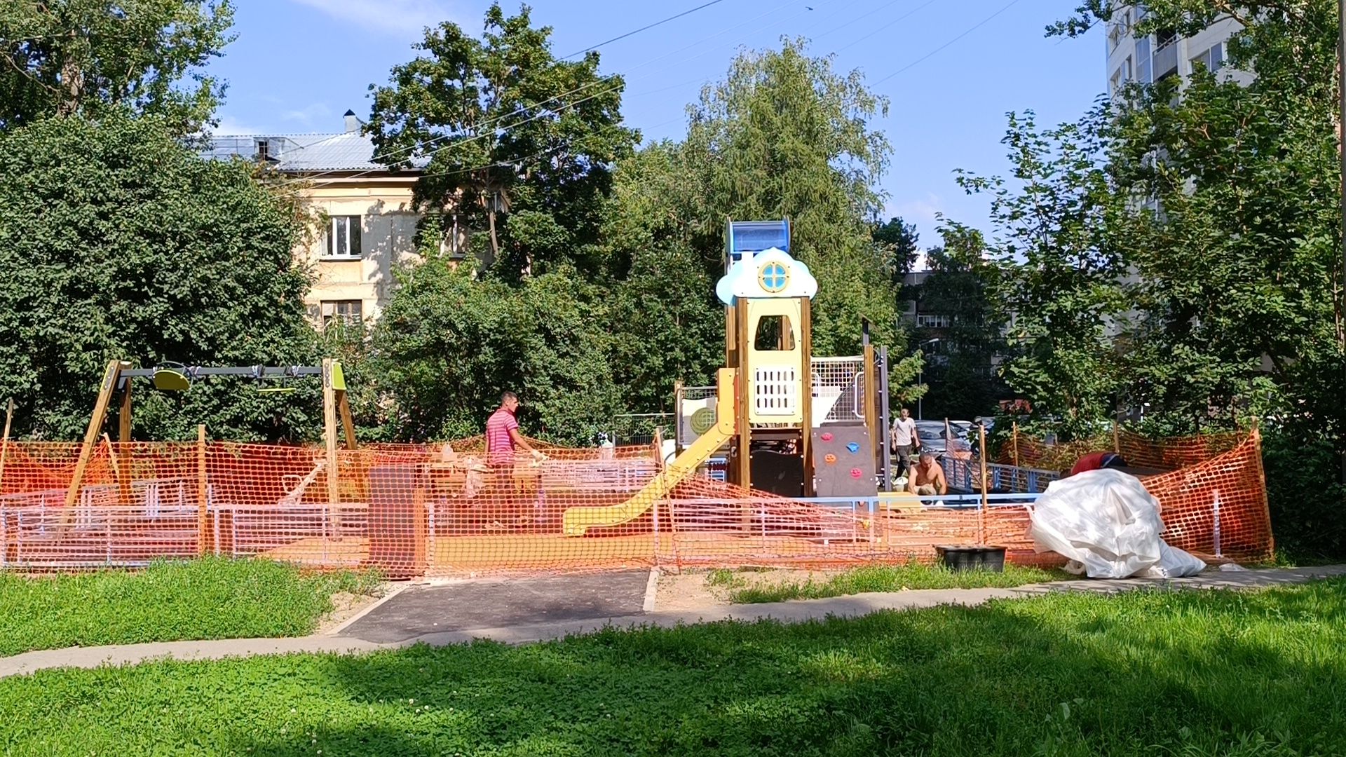 детская площадка, лобня, двор,