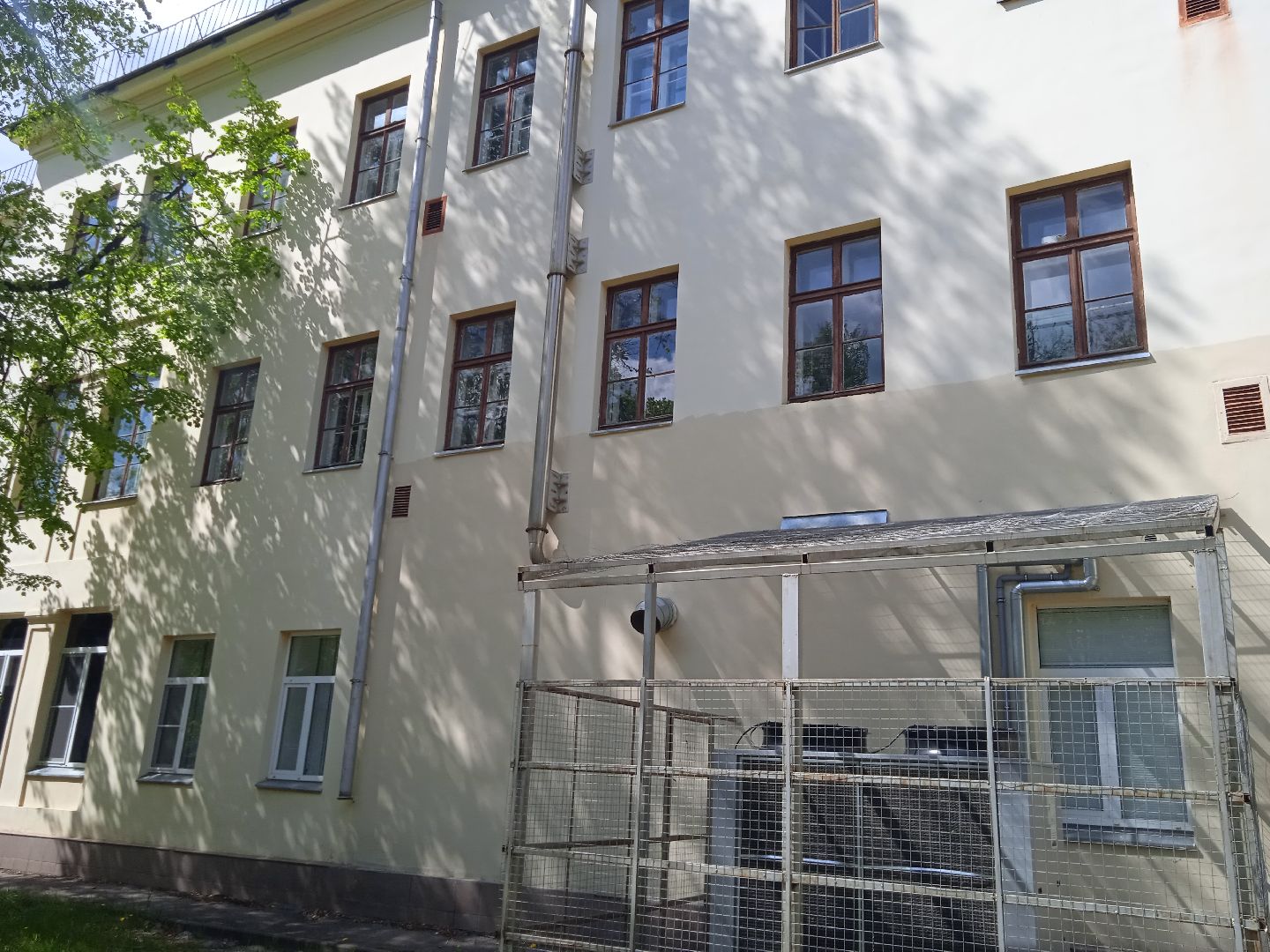 ГКБ, городская, клиническая, больница, терапевтический, корпус, вход, ремонт