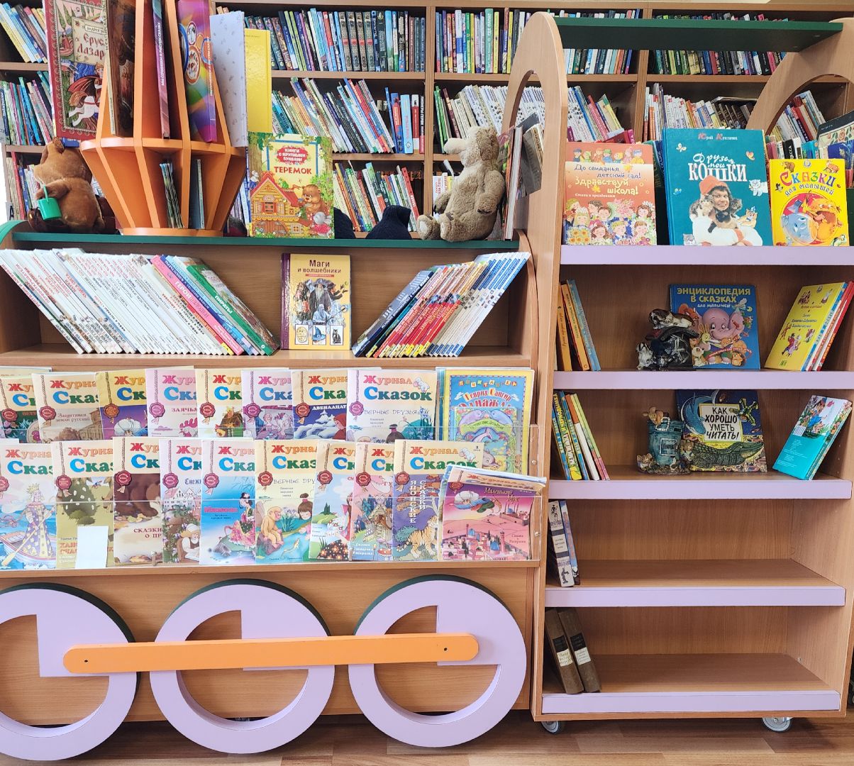 Общество , Образование, Выставка в память о пргибших участниках СВО, Спецоперация ,Библиотека села Ершово ,