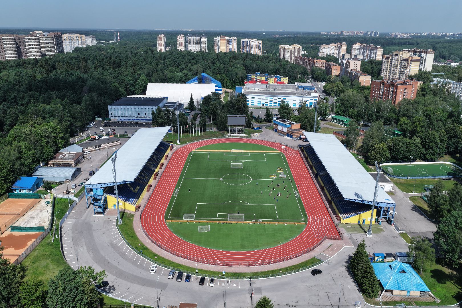 видео с коптера, стадион зоркий, спорт в красногорске,