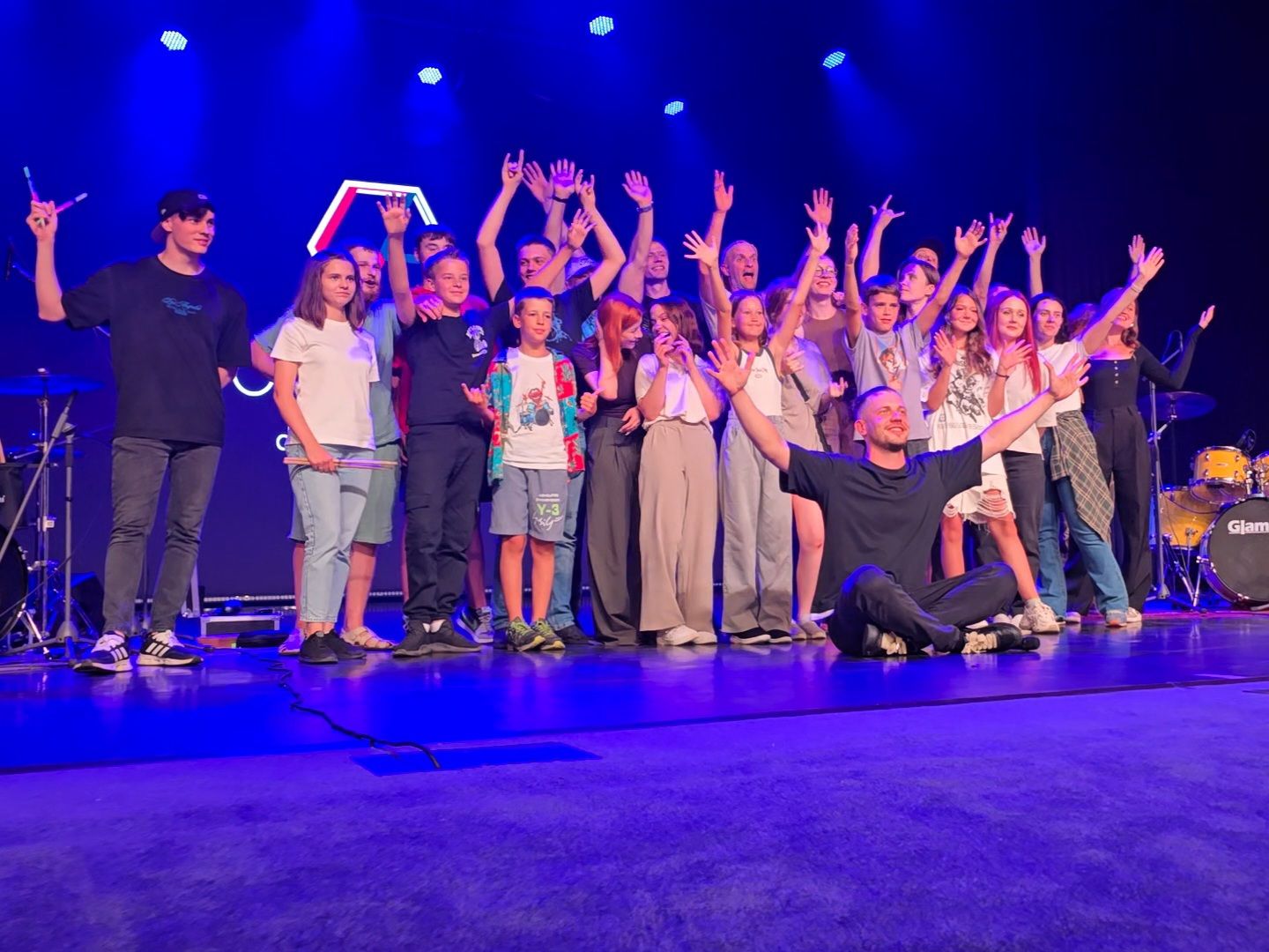 Коломна, концерт, игра на барабанах,