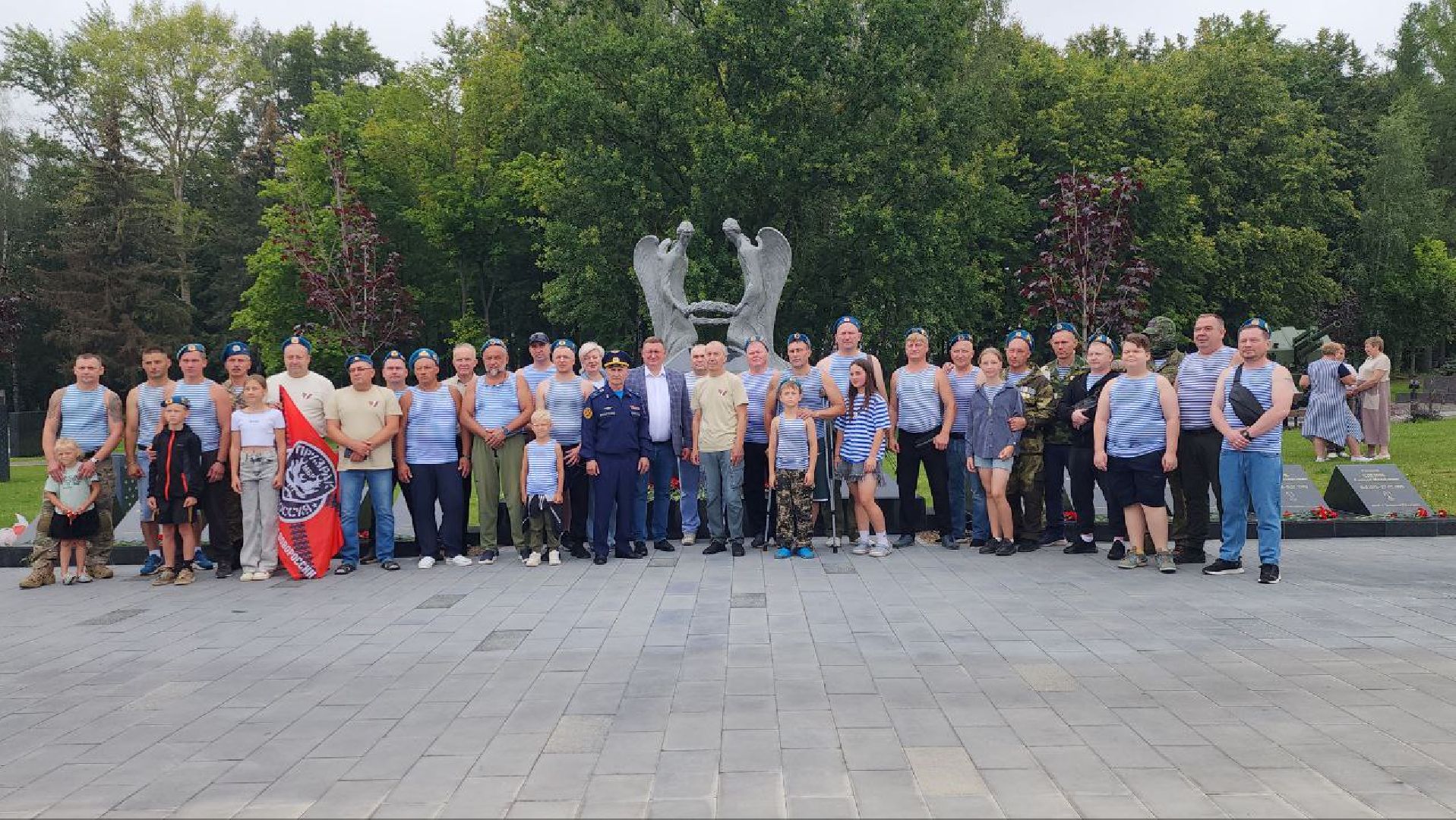 ЛУХОВИЦЫ, ДЕНЬ ВДВ,