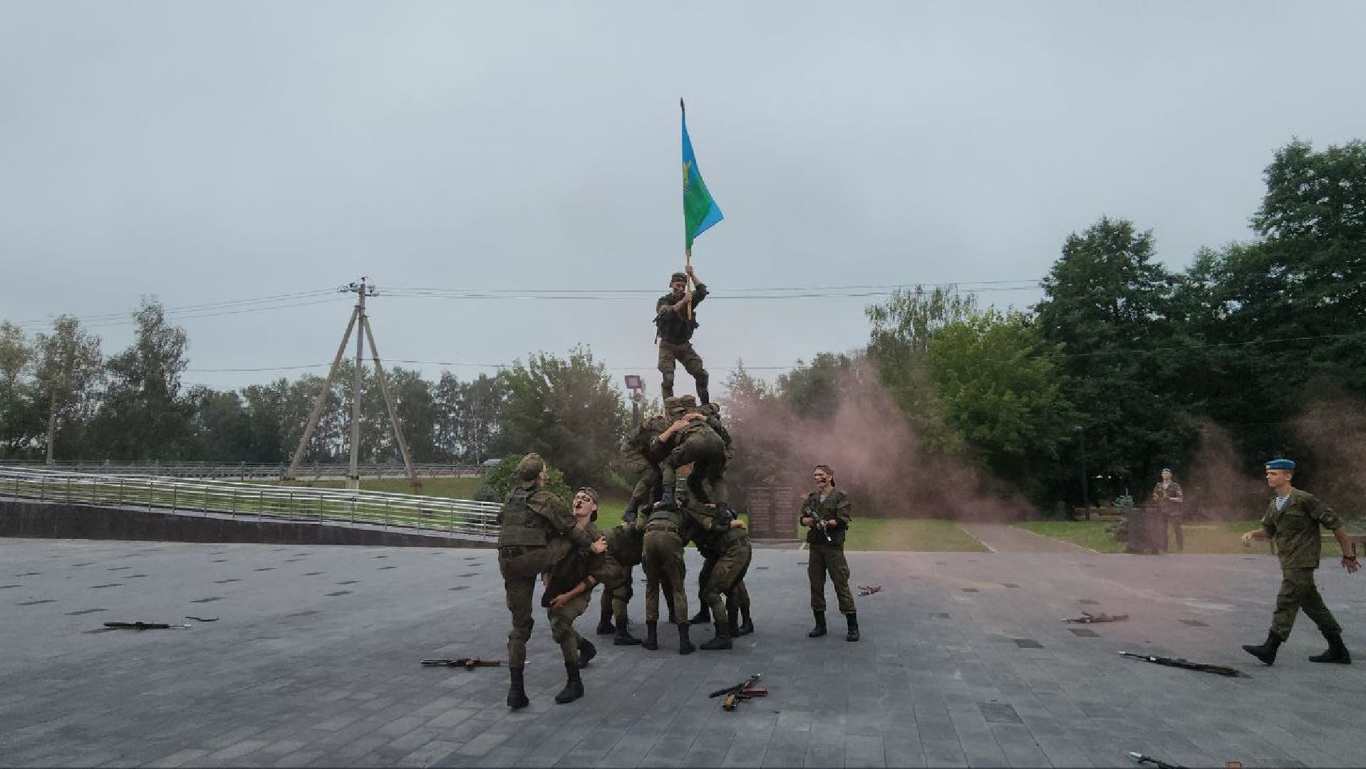 ЛУХОВИЦЫ, ДЕНЬ ВДВ,