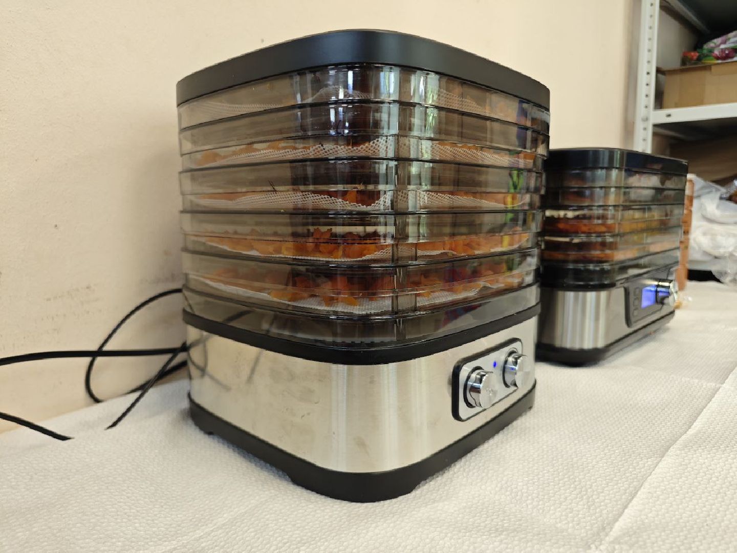 сво, бойцы, гуманитарная помощь, волонтеры, медикаменты, свечи, сети,