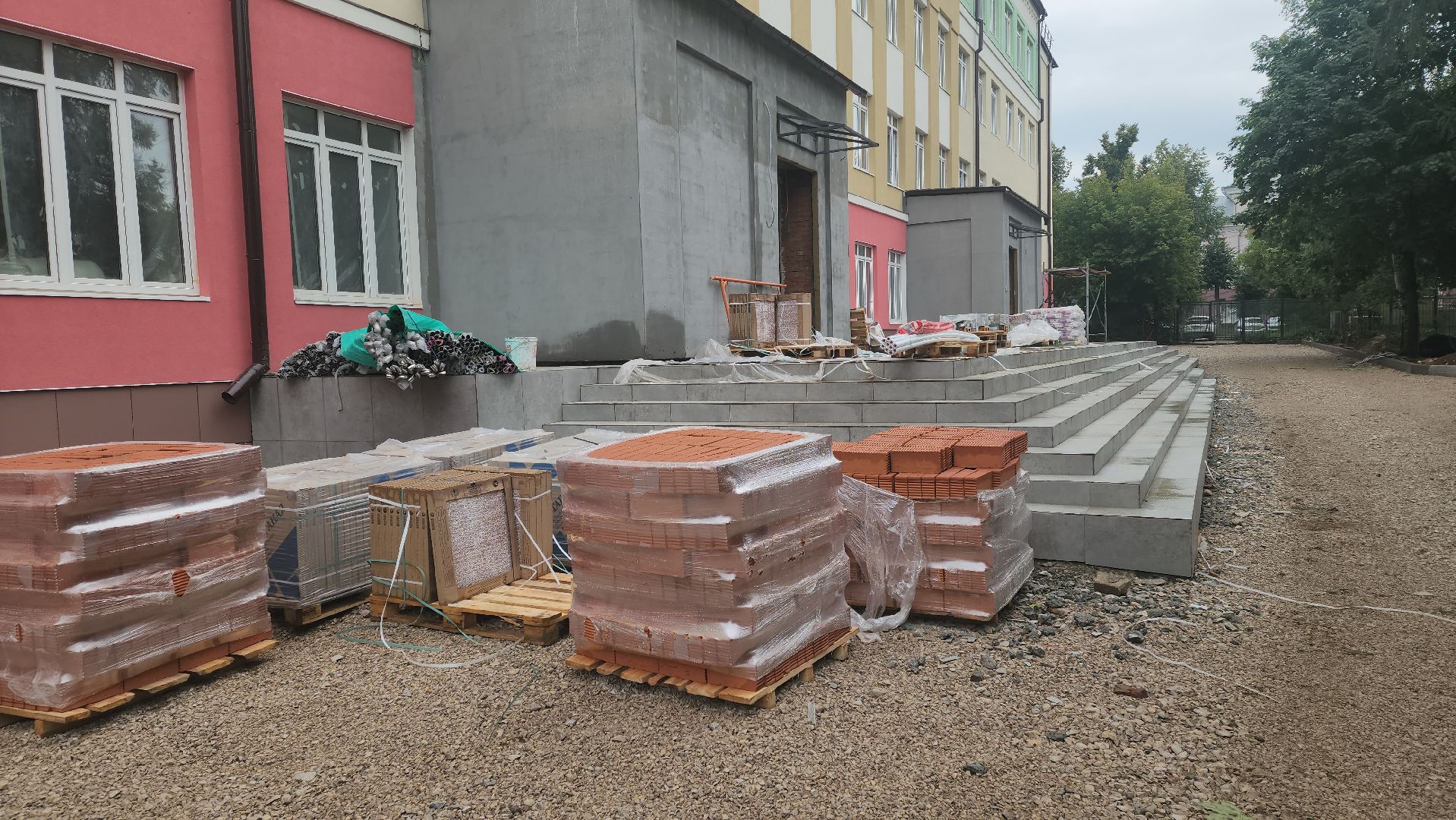 серпухов, школа 1, капитальный ремонт школы, депутат мособлдумы, улица советская,