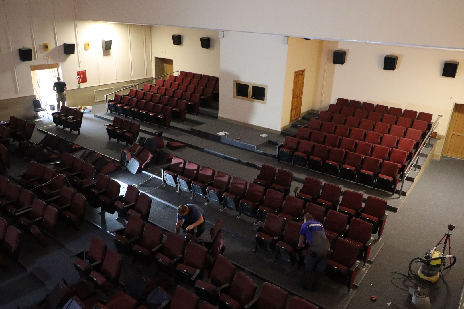 серебряные пруды, кинотеатр в серебряных прудах,цдк серебряных прудов,