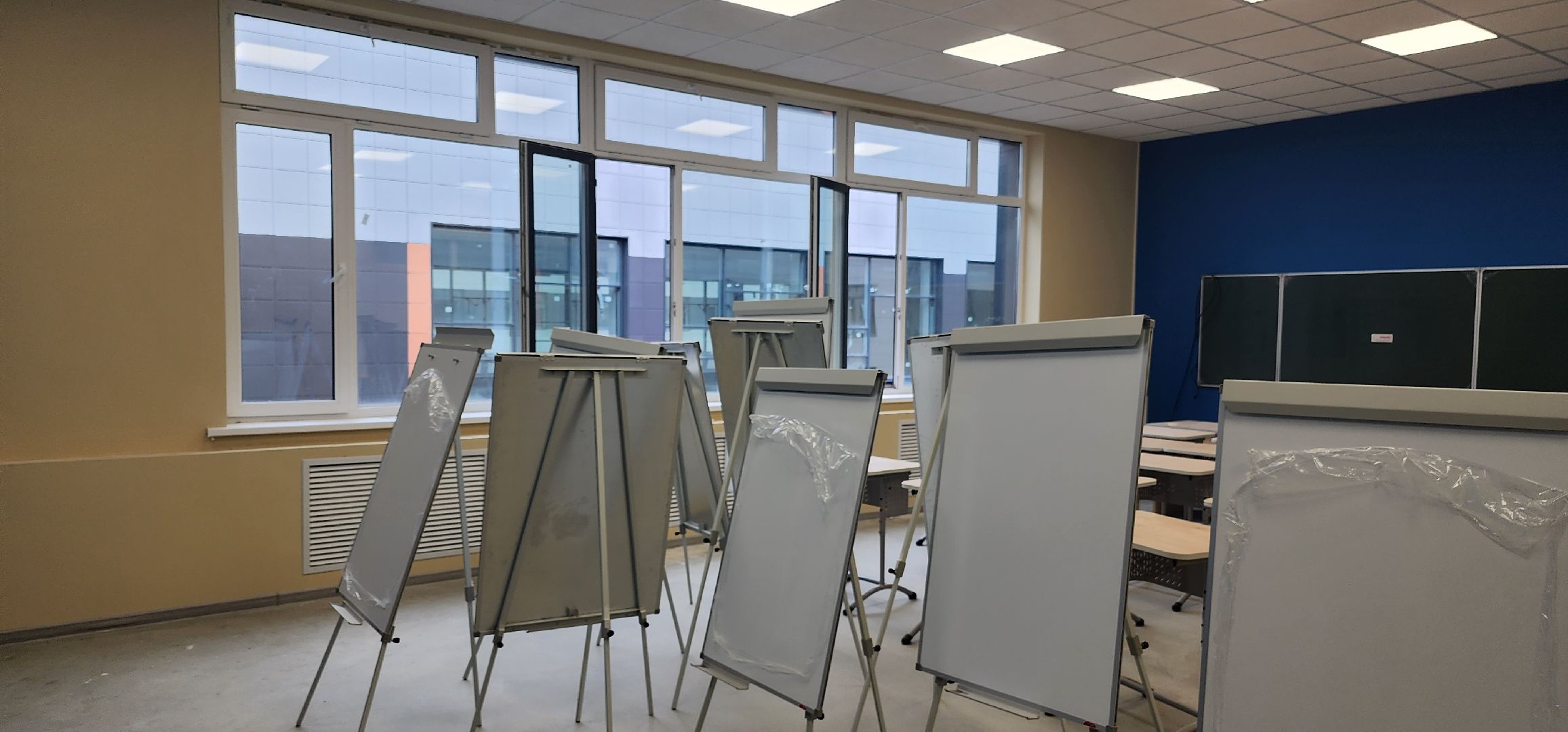 долгопрудный, новый бульвар, бульвар космонавта сереброва, школа на 550 мест,лабораторный стол, 1 сентября,