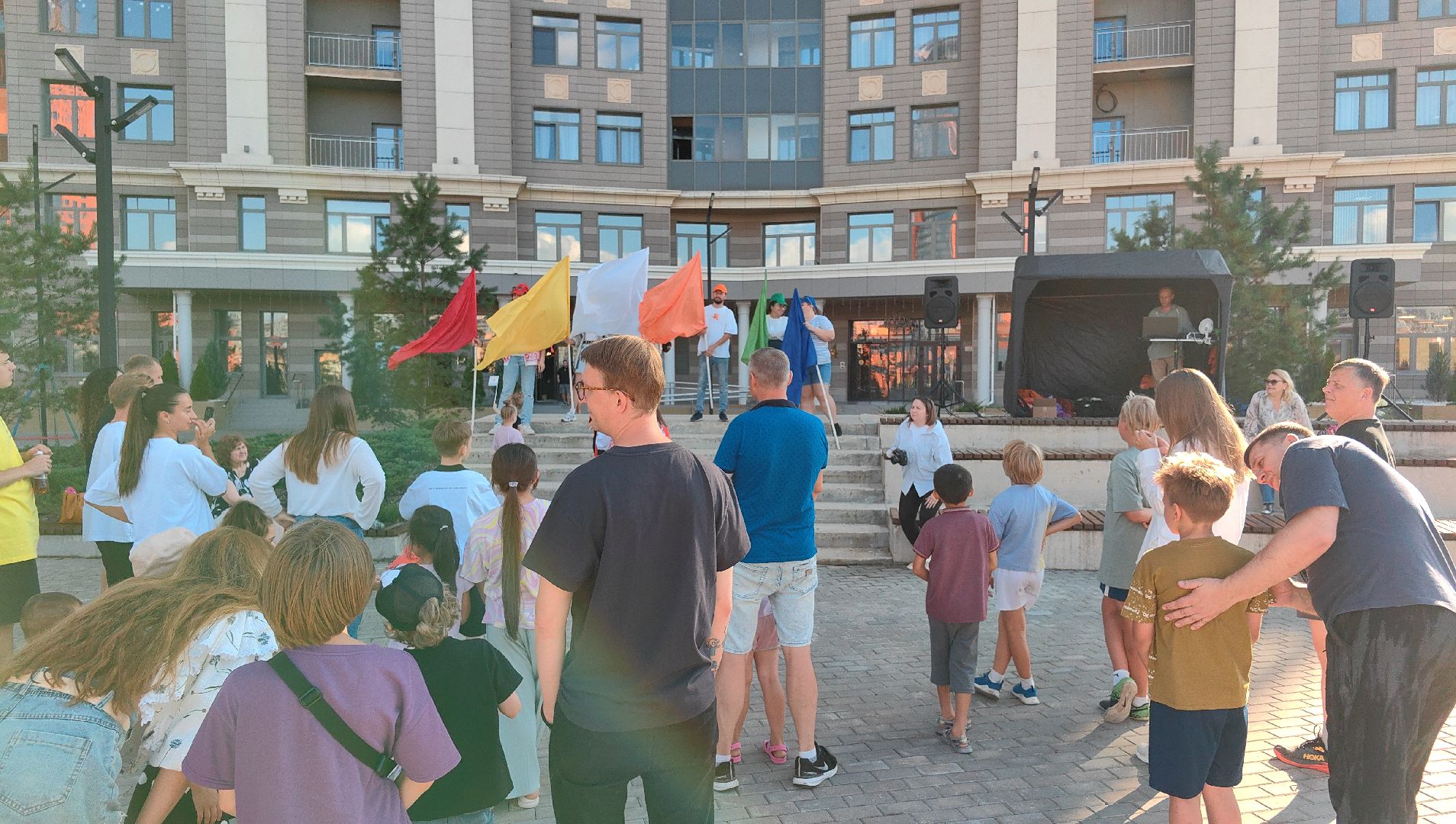 жилой комплекс, дом, семья, квест, девиз,