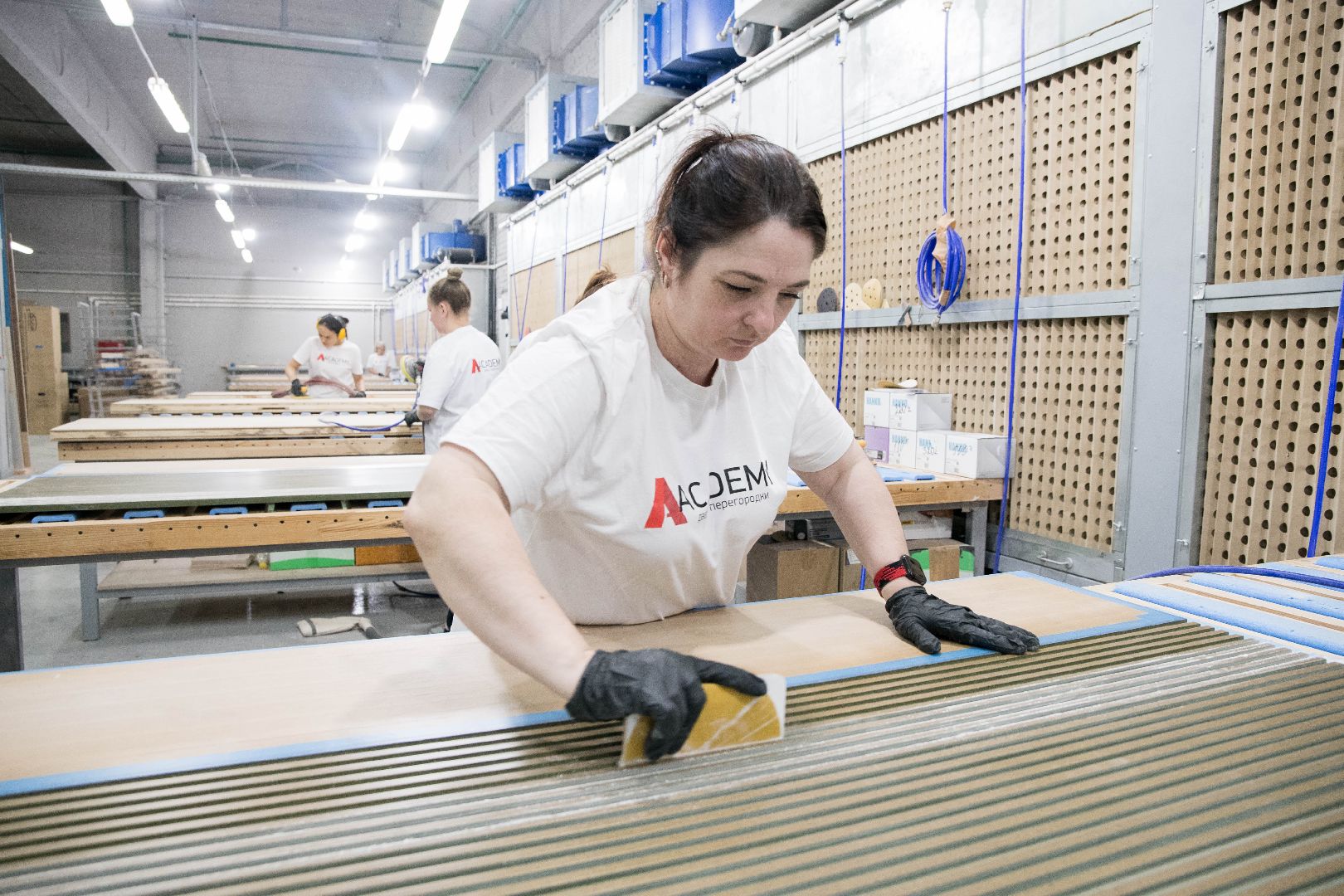 Реутов, экономика, производство дверей, СВО, помощь ветеранам СВО,