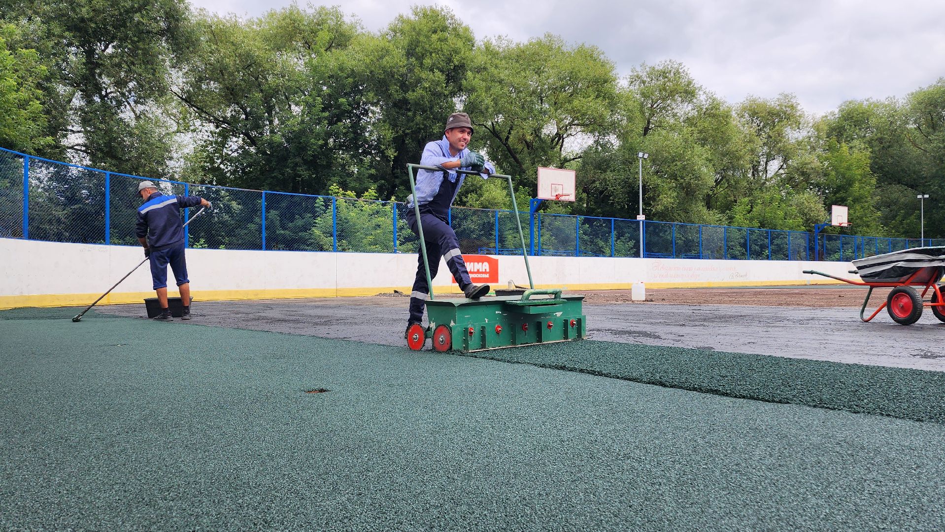 замена покрытия, благоустройсво, спорт, спорт - это жизнь, дети, досуг, спортплощадка, спортивная площадка, кроссфит, футбол, хоккей, хоккейная коробка ,