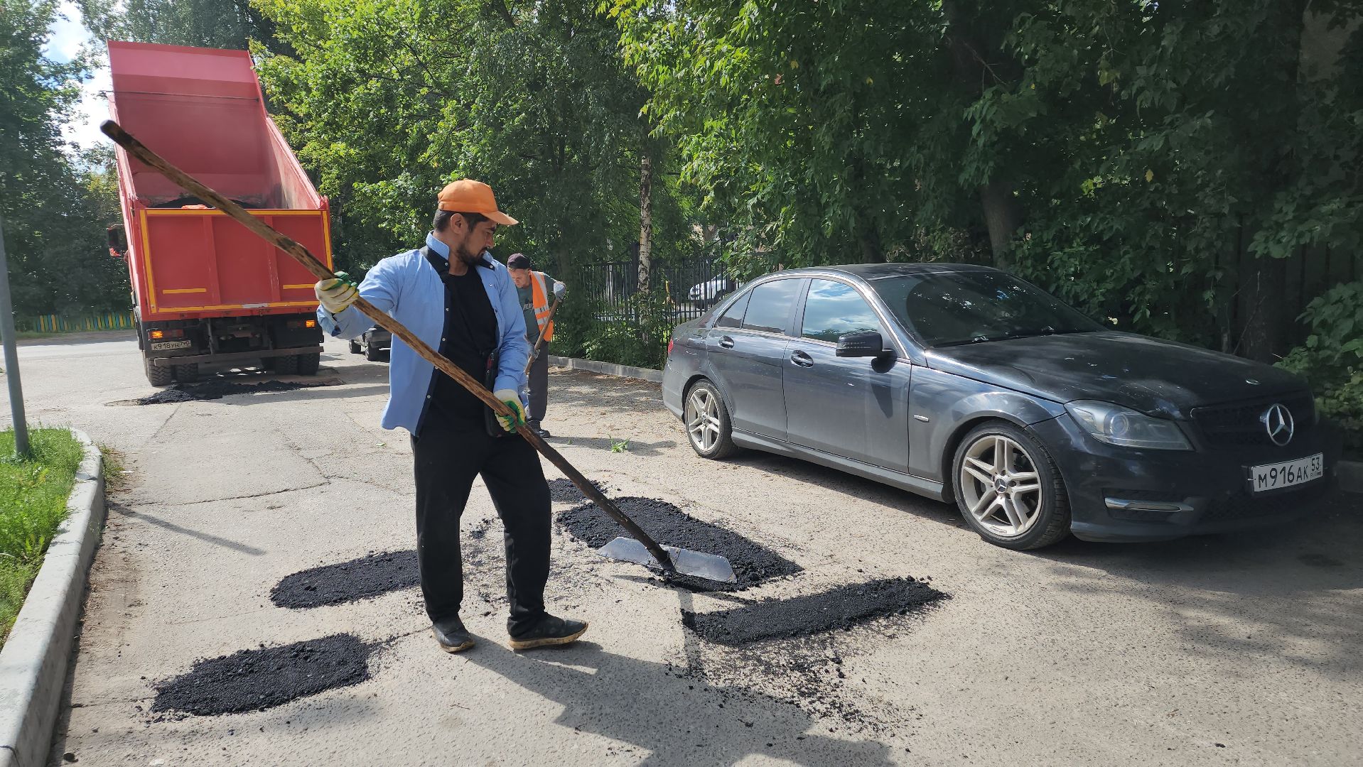вертикалки, ивантеевка, жкх, дорожный ремонт, ямочный ремонт, асфальтовая крошка, асфальтовое покрытие, коммунальная служба,