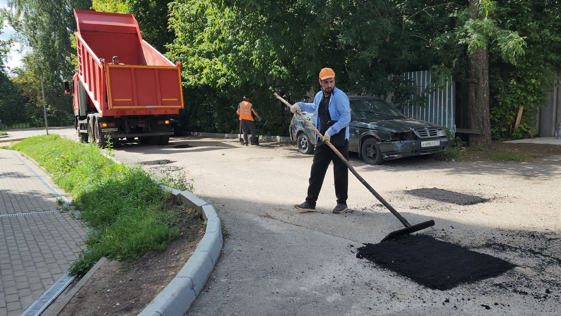 вертикалки, ивантеевка, жкх, дорожный ремонт, ямочный ремонт, асфальтовая крошка, асфальтовое покрытие, коммунальная служба,