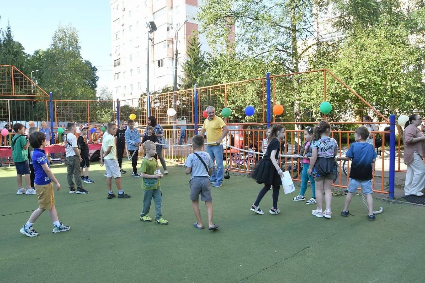 праздник двора, власиха березка, улица южная власиха, год защитника отечества, собери ребёнка в школу,