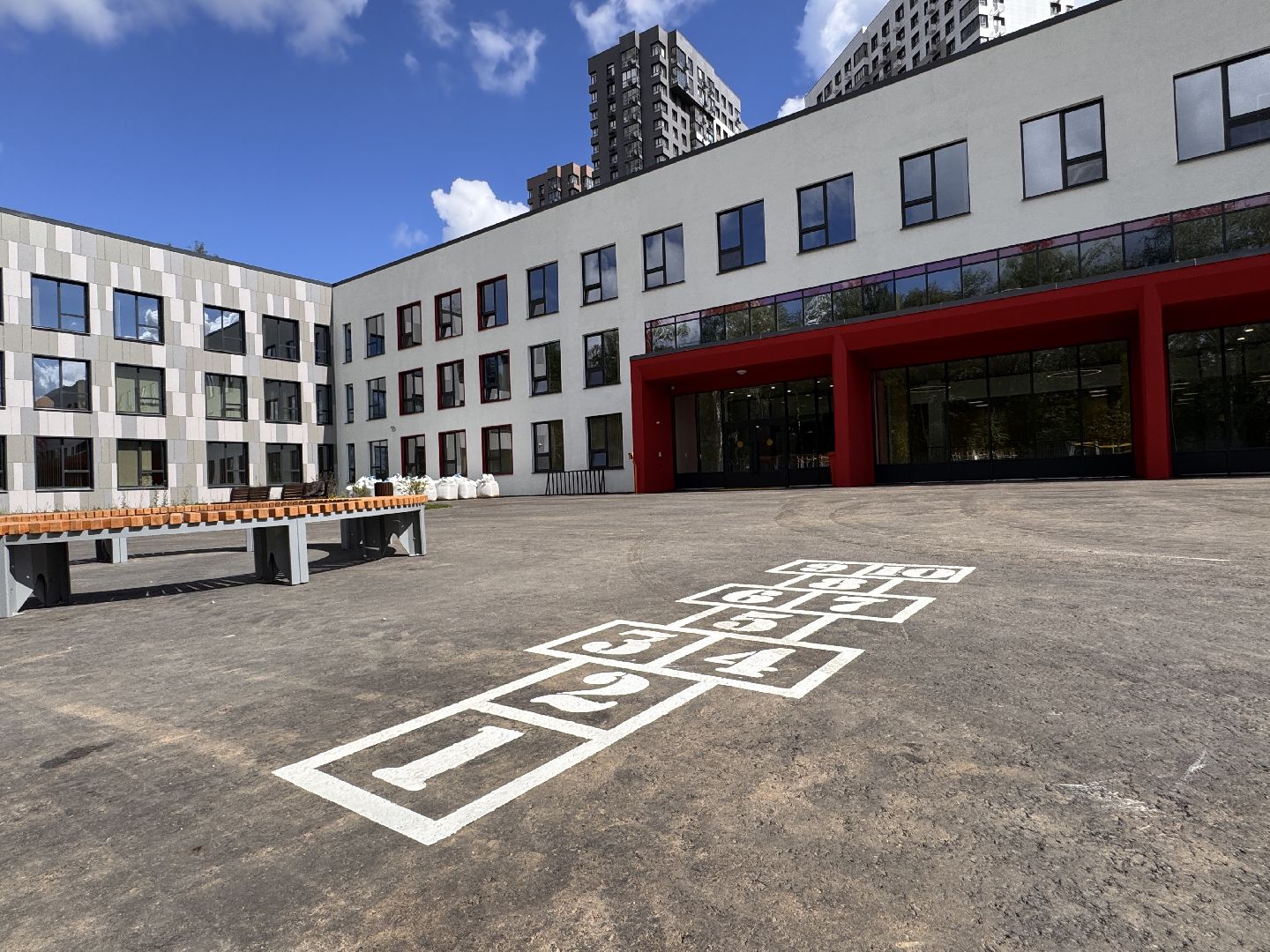 Новая школа в Одинцово, Клубничное поле, Строиетльство школы,