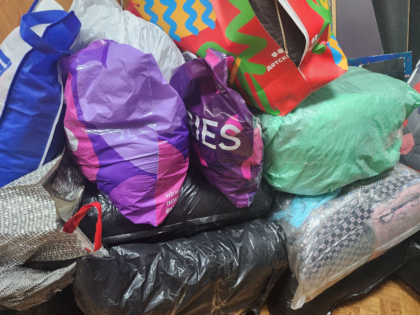 фрязино, сбор гуманитарной помощи, сво, молодежный центр, волонтеры подмосковья,