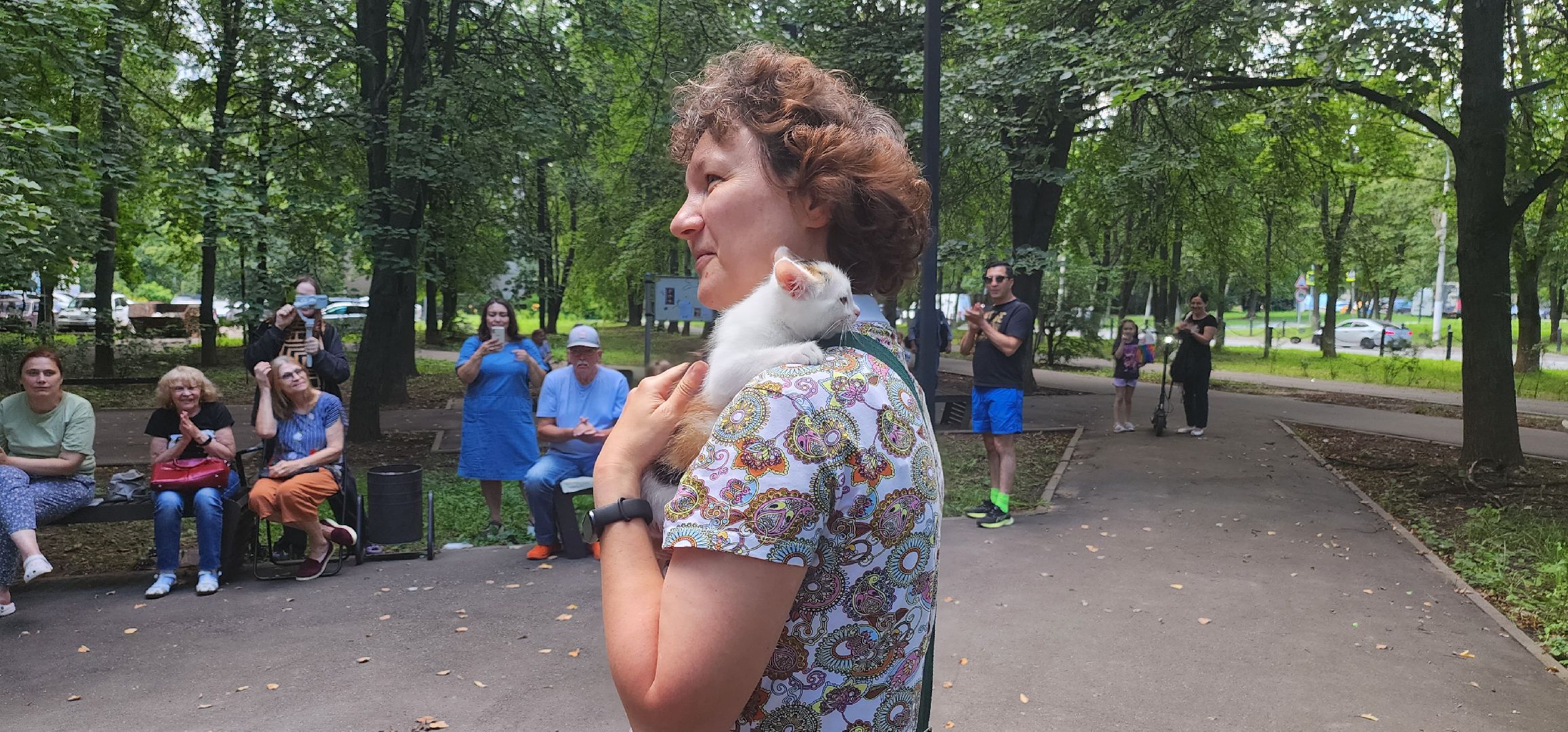 долгопрудный, международный день кошек, центральная библиотека, концерт, сквер, поющая строка, бездомные животные,