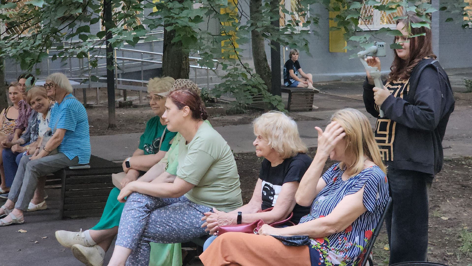 долгопрудный, международный день кошек, центральная библиотека, концерт, сквер, поющая строка, бездомные животные,