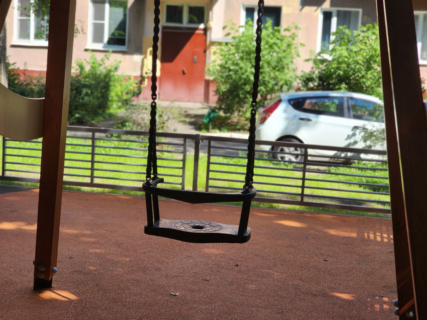 королёв, обновленная детская площадка, площадки на тему космоса,