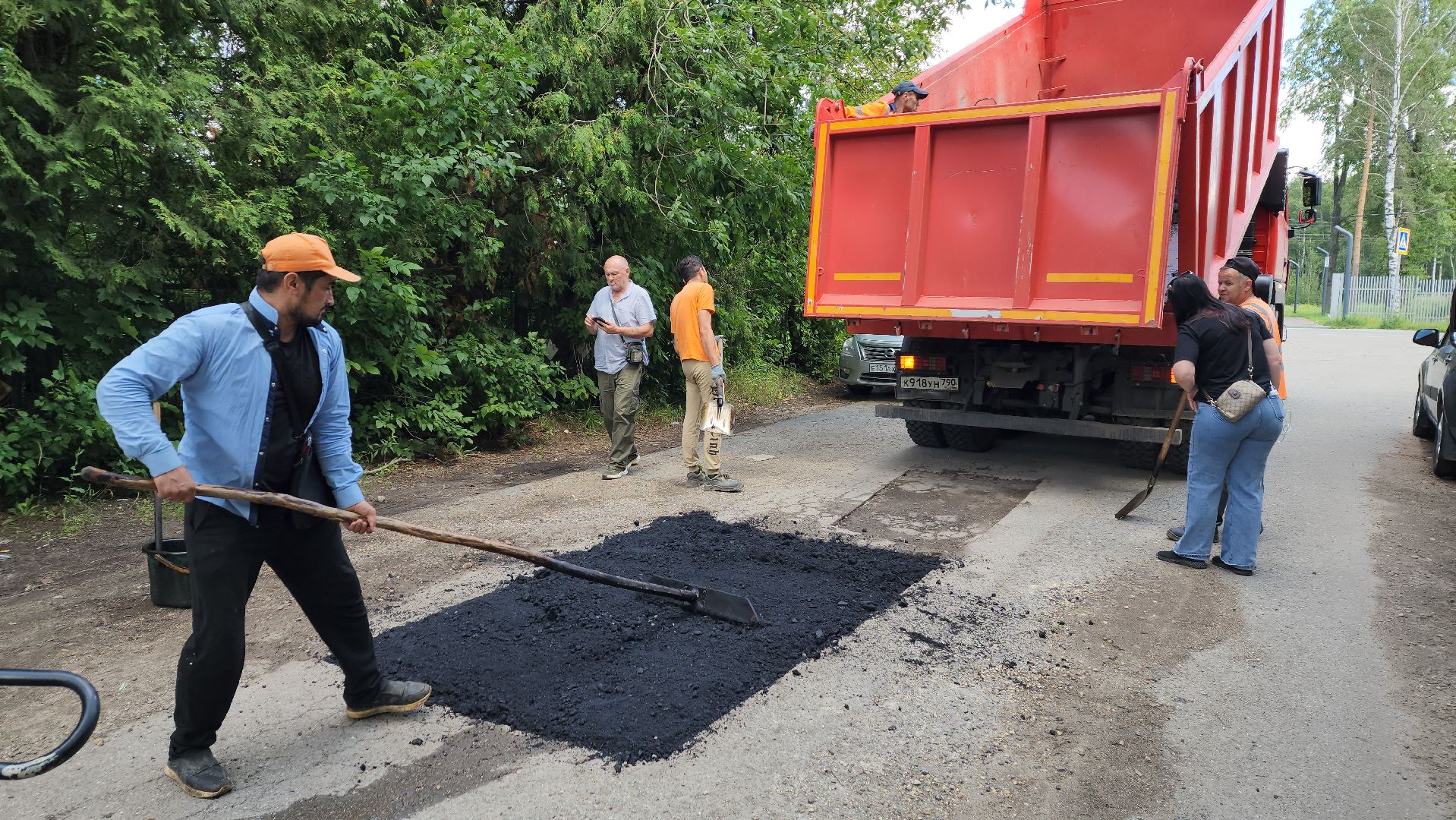 вертикалки, ивантеевка, проезд, ямочный ремонт, жители, ремонт асфальтового покрытия,благоустройство,