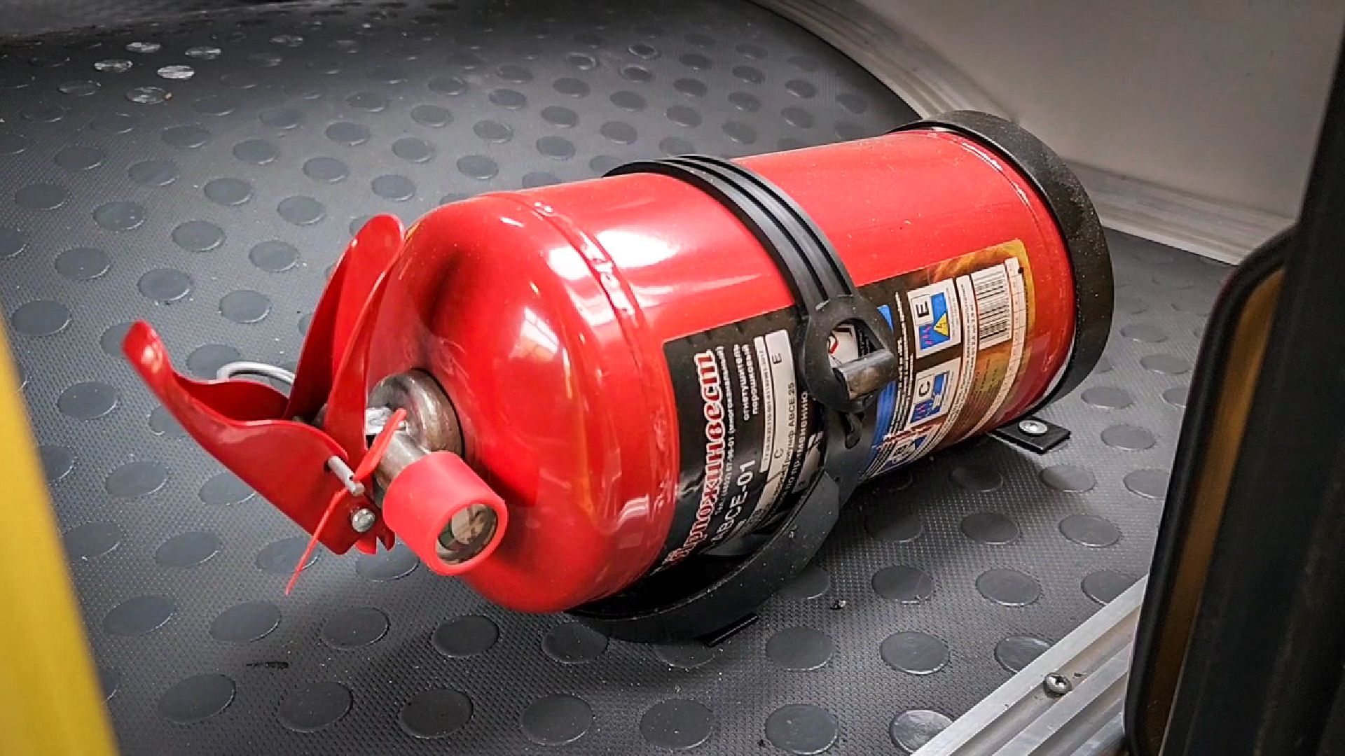 школьные автобусы , подготовка школьных автобусов к новому учебному году ,  раменский округ, никитская школа,