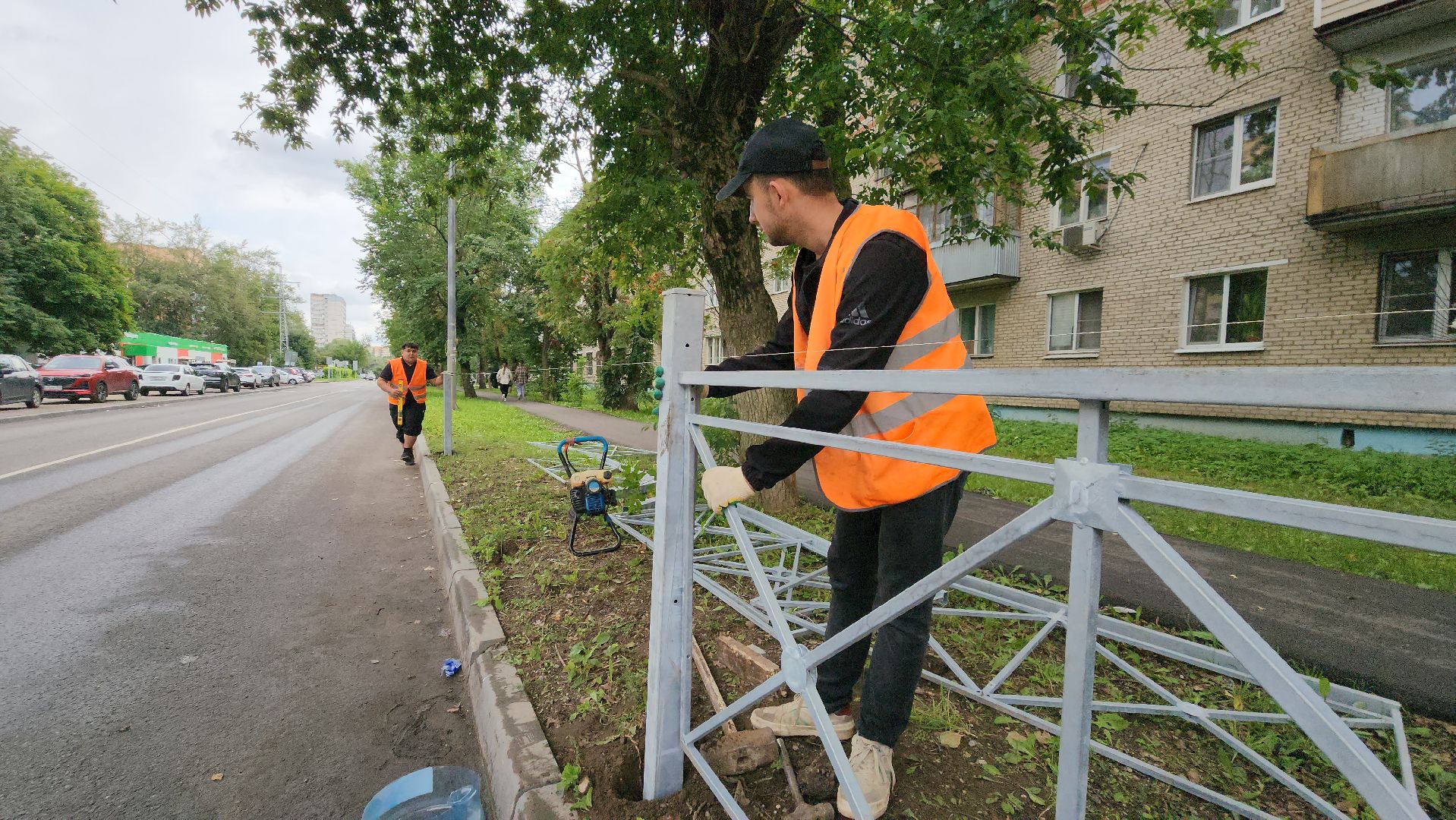 безопасное движение, дорожные знаки, дорожные ограждения, Лобня , Школа,
