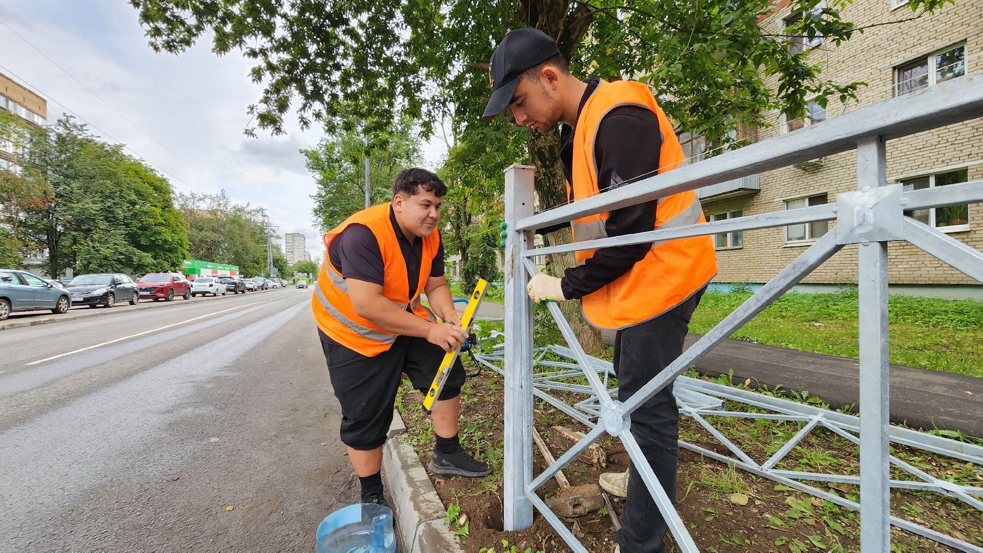 безопасное движение, дорожные знаки, дорожные ограждения, Лобня , Школа,