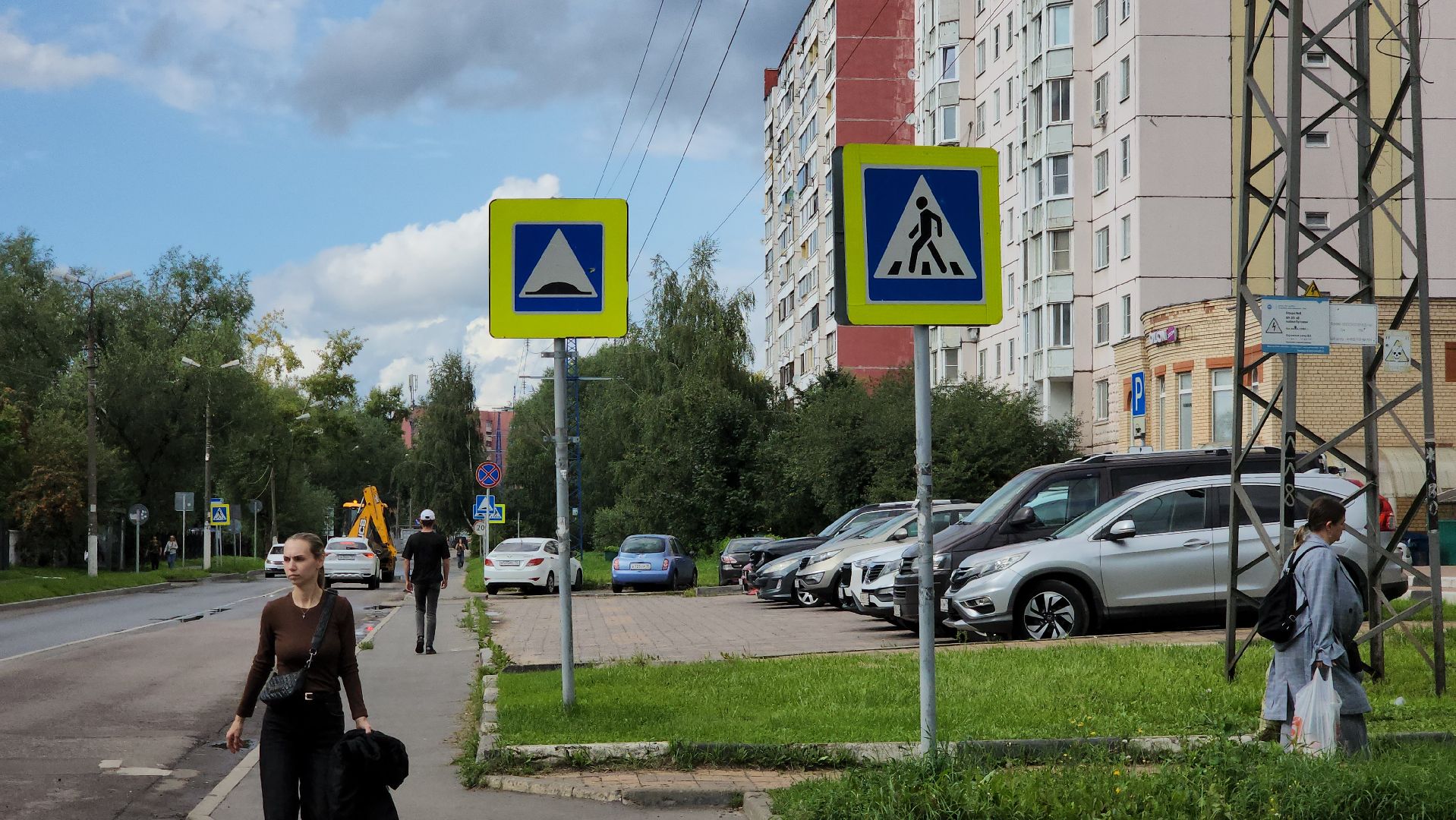 безопасное движение, дорожные знаки, дорожные ограждения, Лобня , Школа,