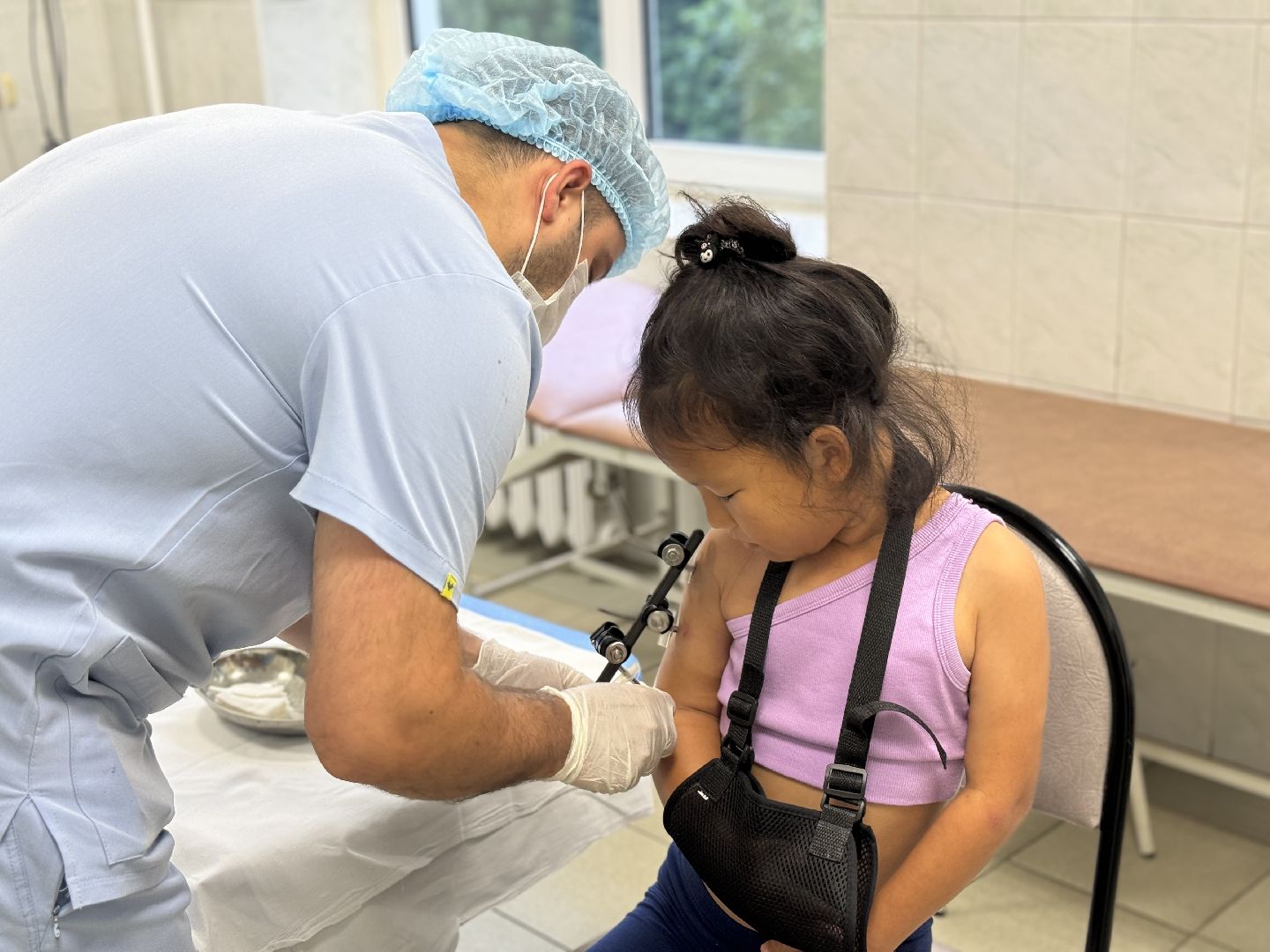 врачи спасли , видновская клиническая больница, перелом руки, врач травматолог-ортопед,