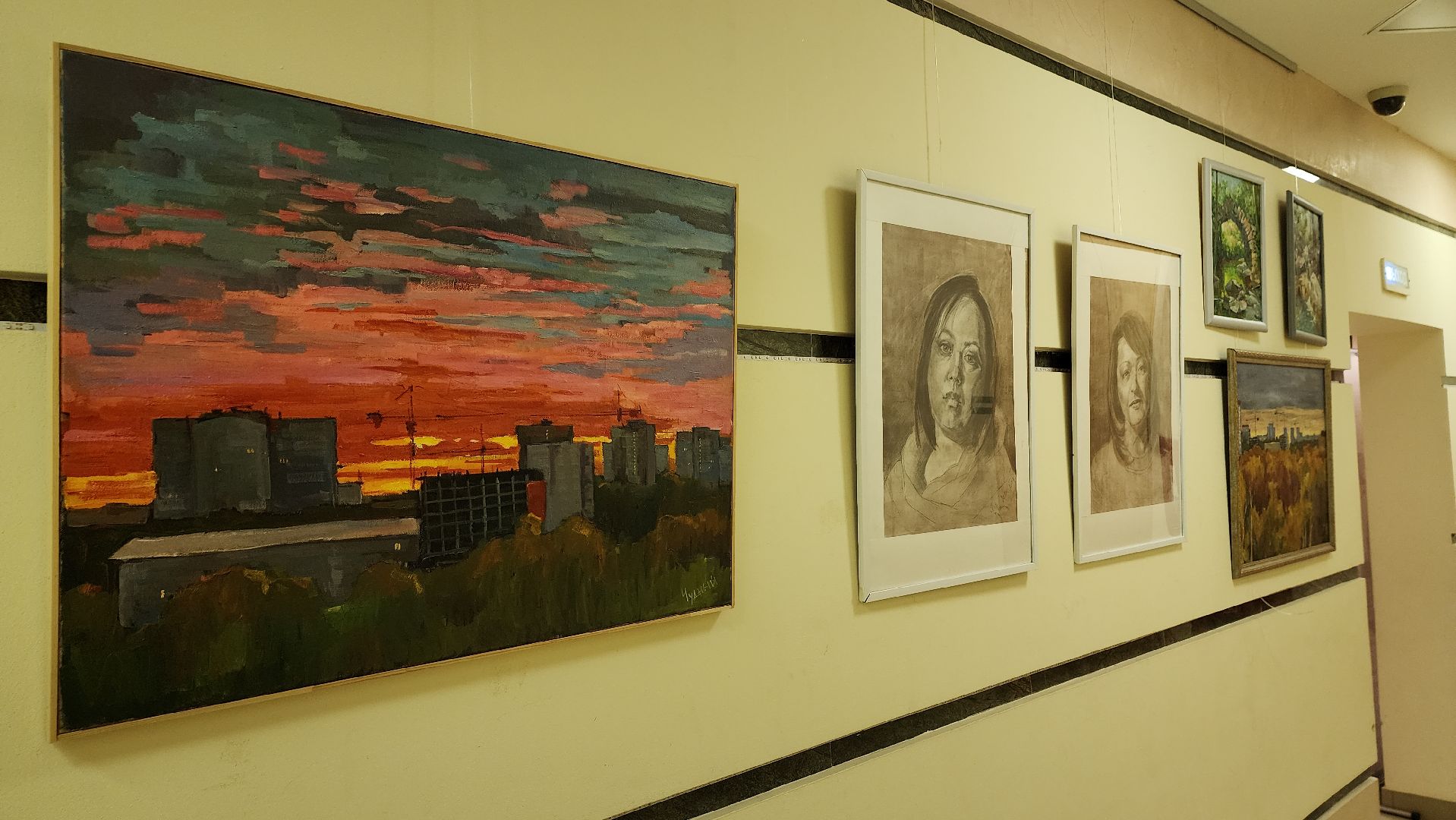 вертикалки, художественная выставка, пушкино, педагог-художник, живопись, графика, портрет, пейзаж, экспозиция,