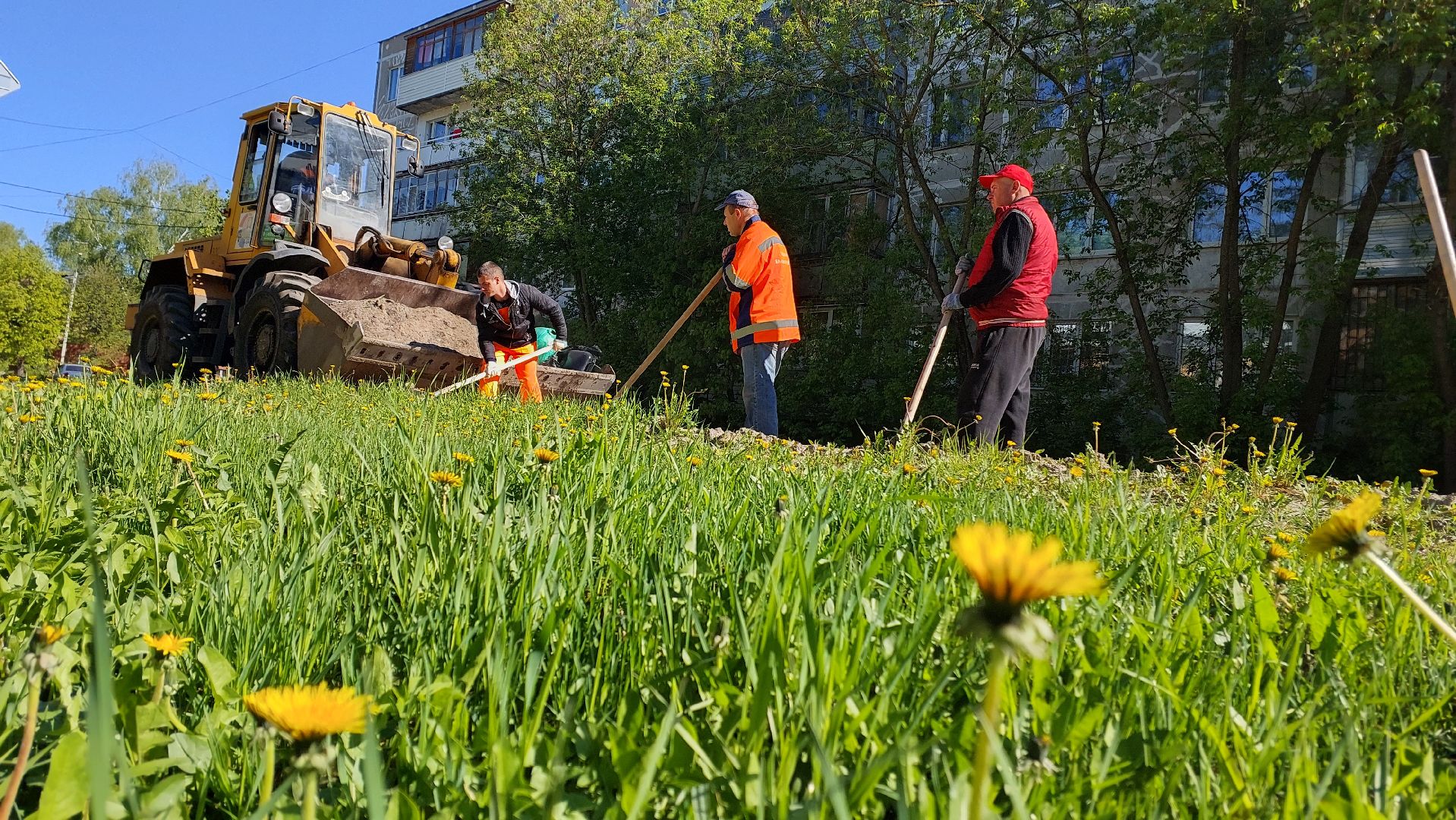 уборка дорог, серпухов, комбинат благоустройства, дорожный смет, благоустройство,